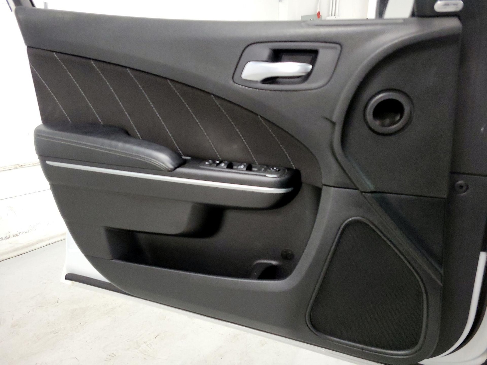 2022 Dodge Charger R/T - Photo 11