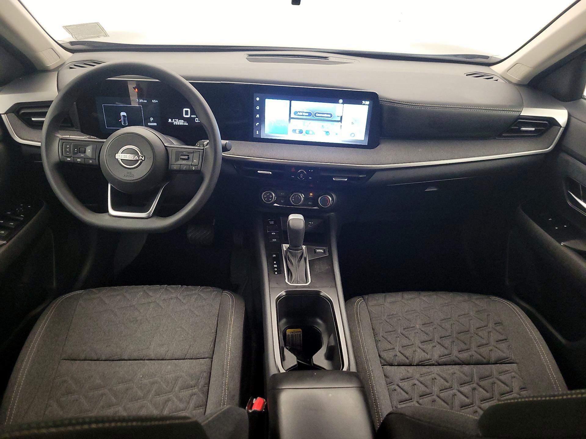 Thumbnail: 2025 Nissan Kicks - 9
