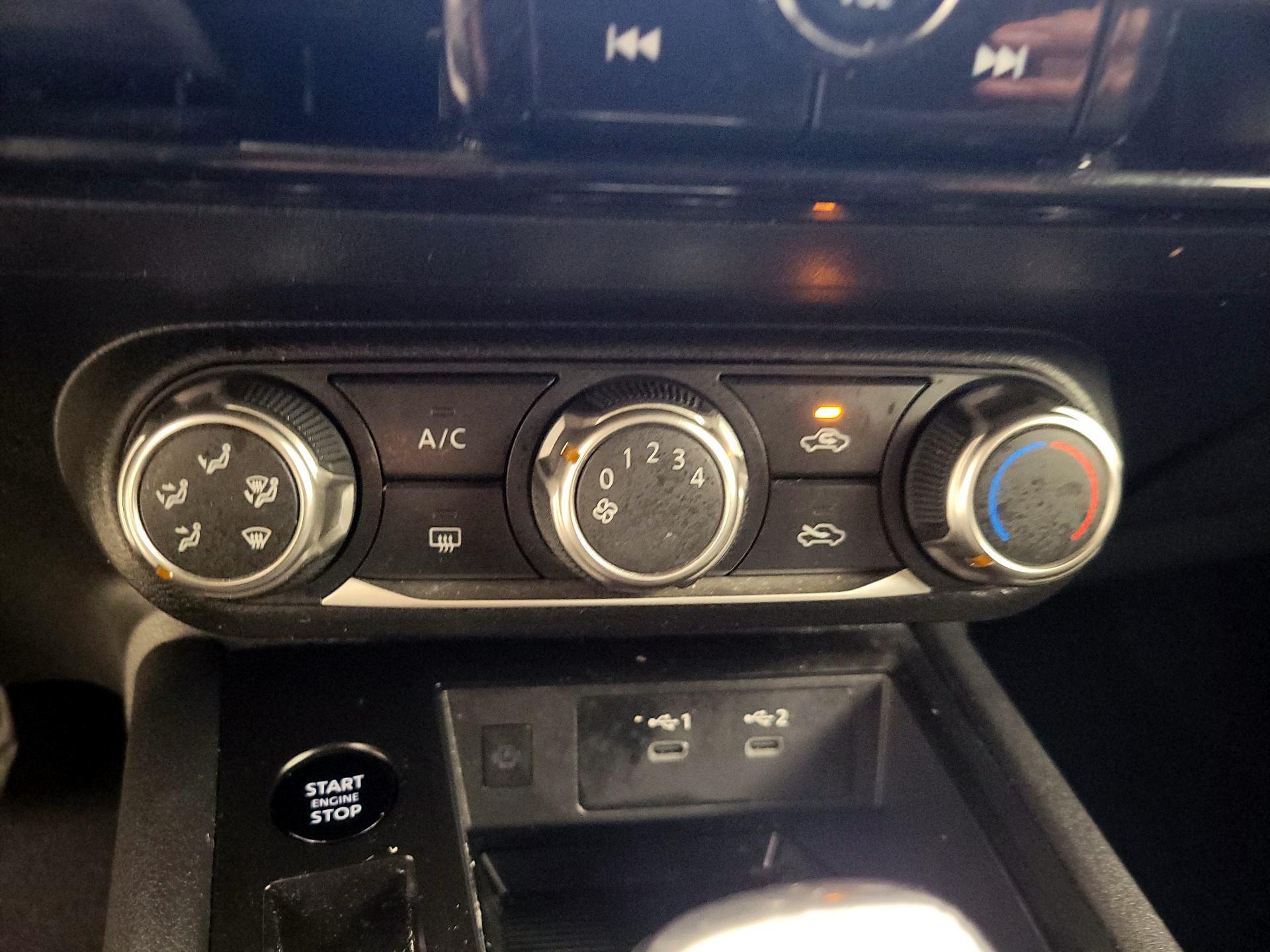 Thumbnail: 2025 Nissan Kicks - 15
