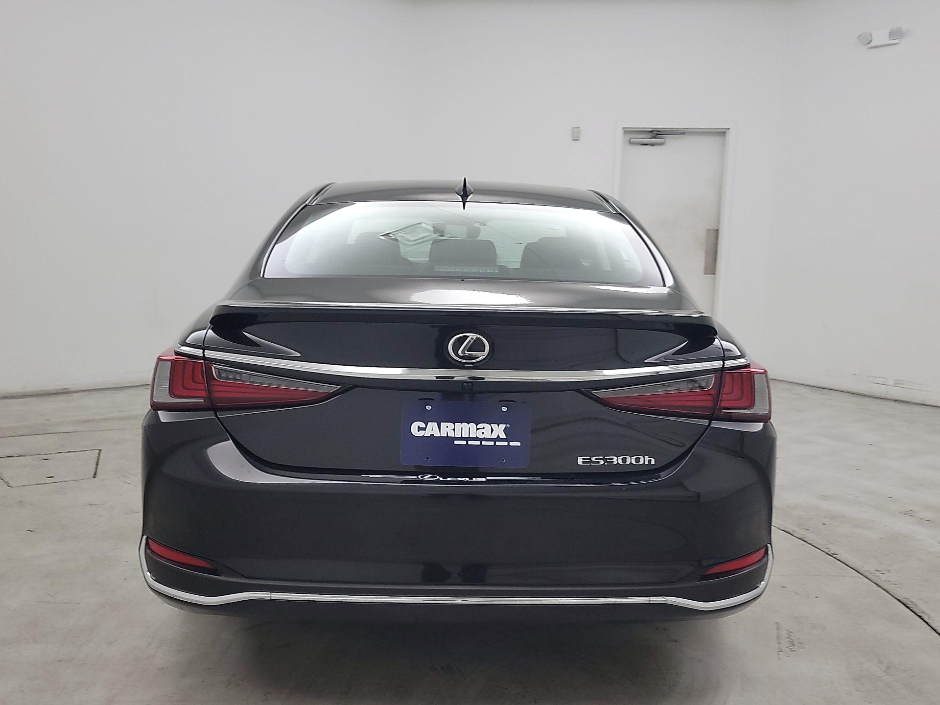 Thumbnail: 2025 Lexus ES - 6