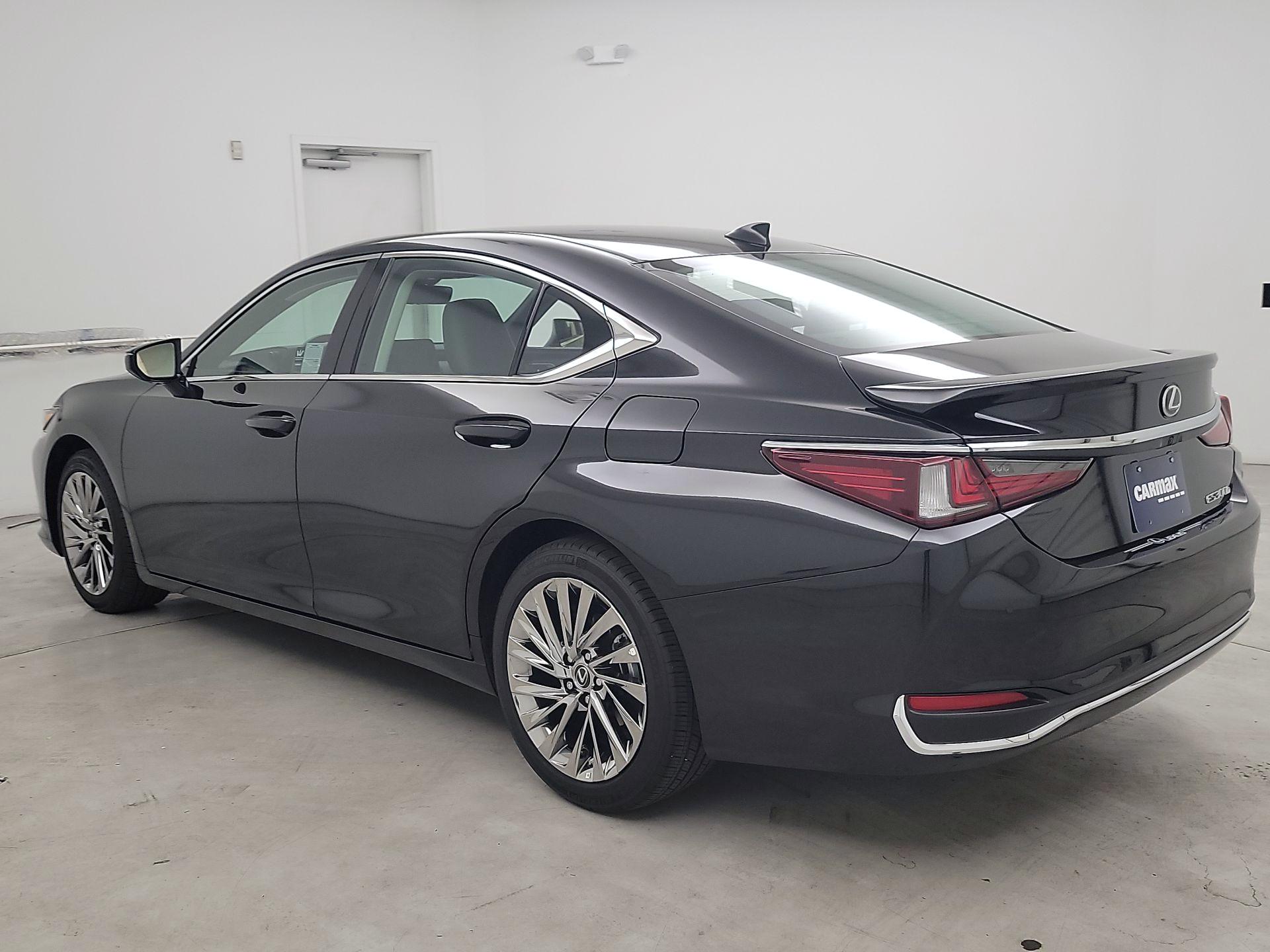 Thumbnail: 2025 Lexus ES - 7