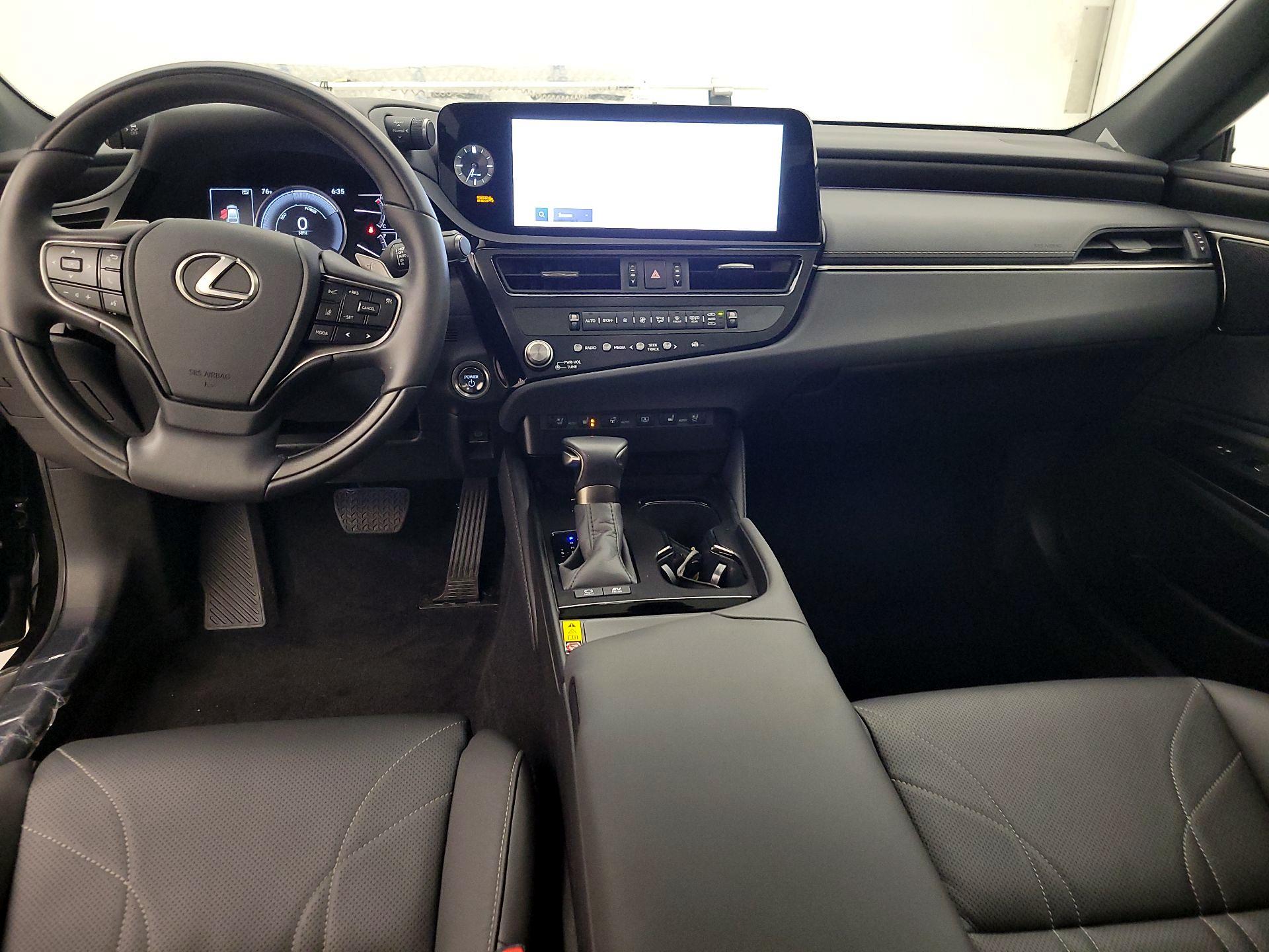 Thumbnail: 2025 Lexus ES - 8