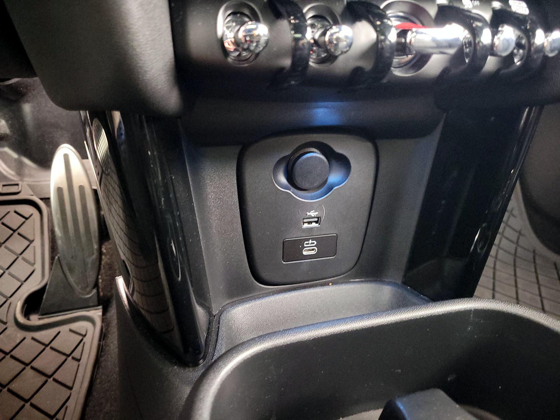 Thumbnail: 2023 MINI Cooper Hardtop - 16