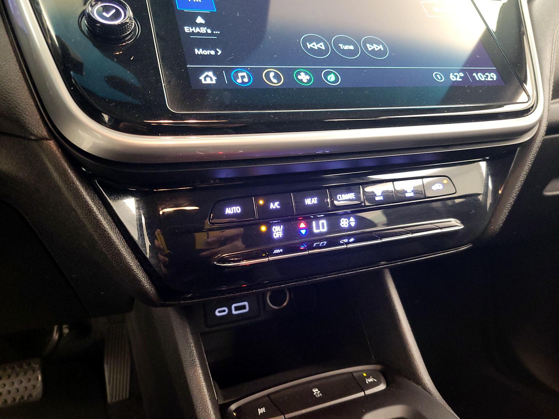 Thumbnail: 2023 Chevrolet Bolt EV - 16