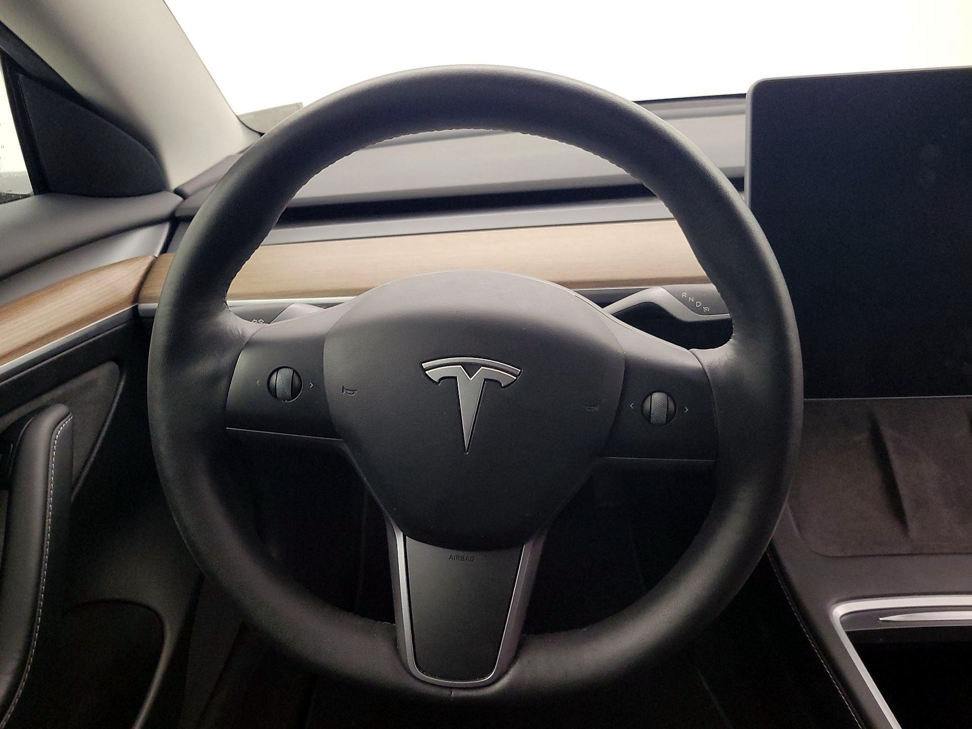 Thumbnail: 2022 Tesla Model 3 - 10
