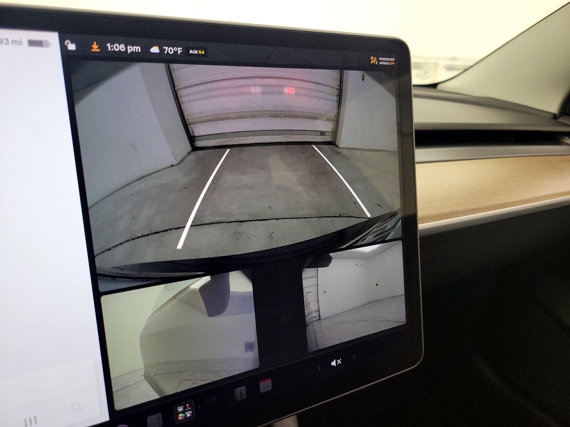 Thumbnail: 2022 Tesla Model 3 - 14