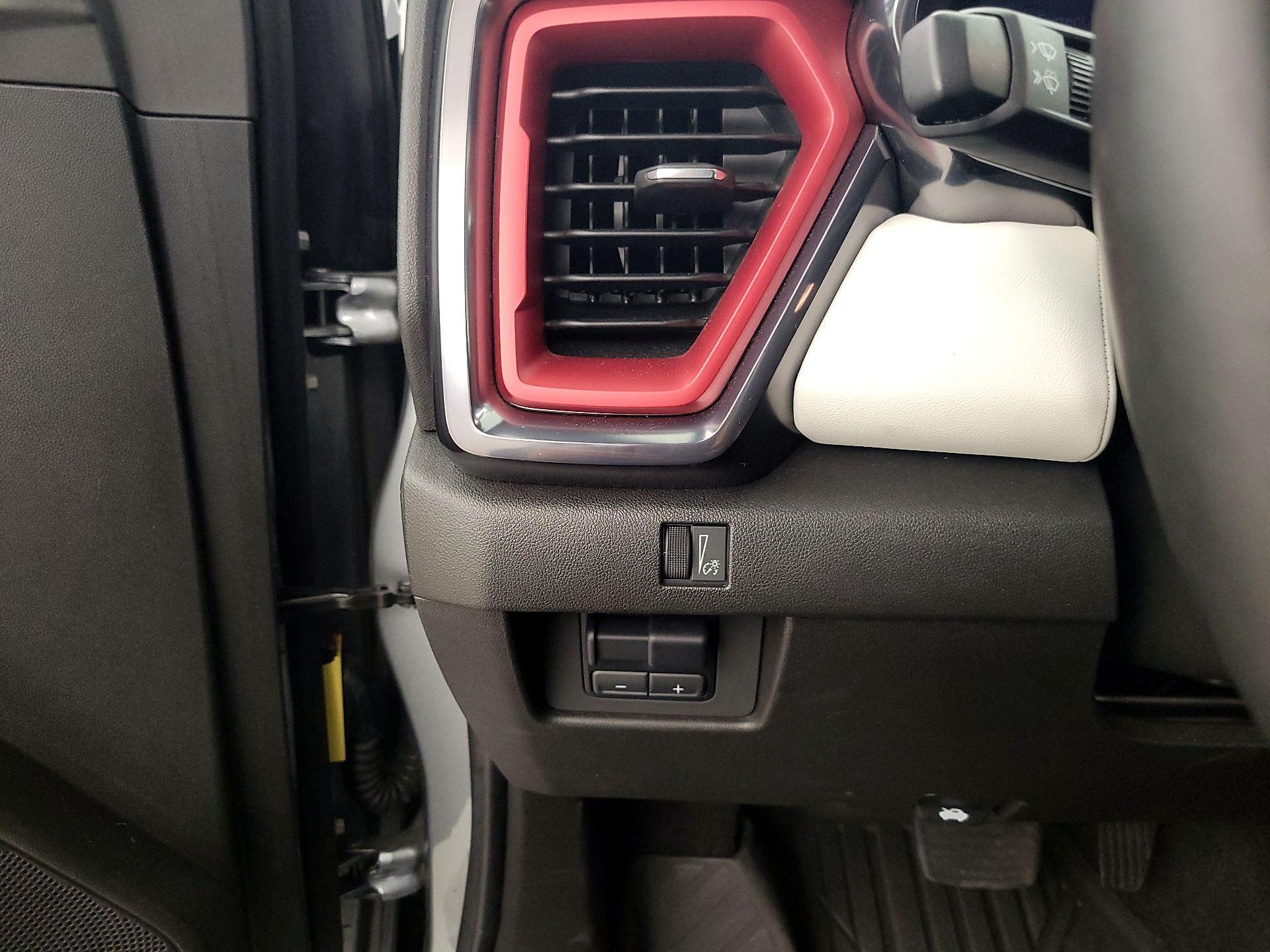 Thumbnail: 2024 GMC Canyon - 11