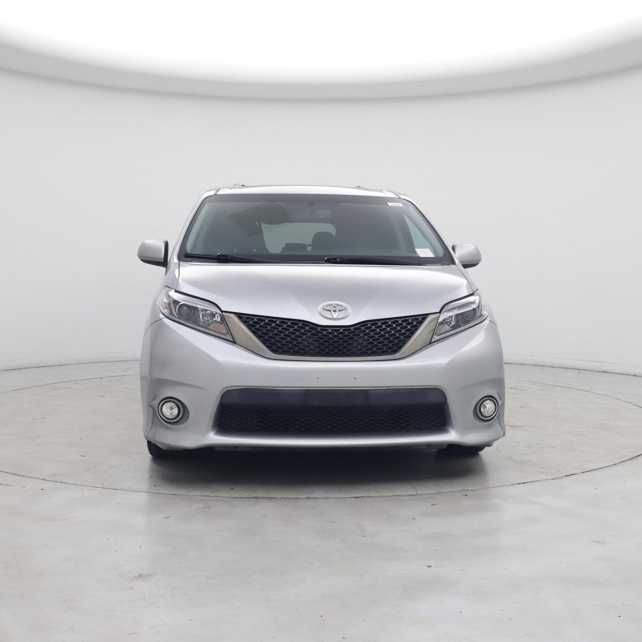 Thumbnail: 2017 Toyota Sienna - 5