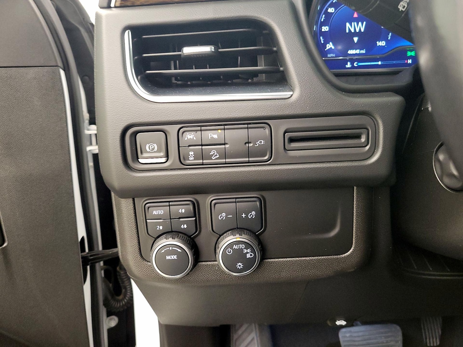 2022 Chevrolet Tahoe Premier - Photo 14