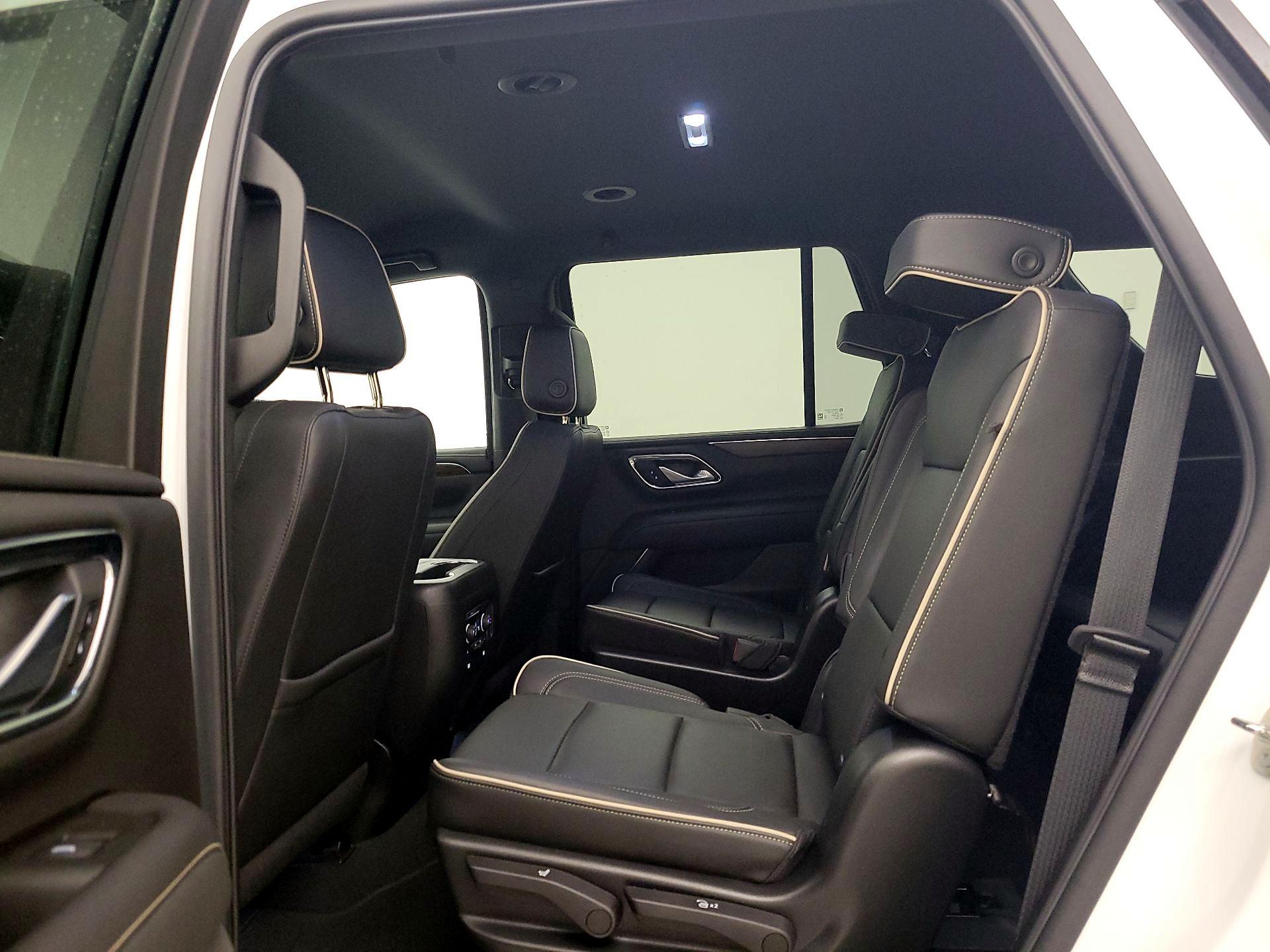 Thumbnail: 2022 Chevrolet Tahoe - 19