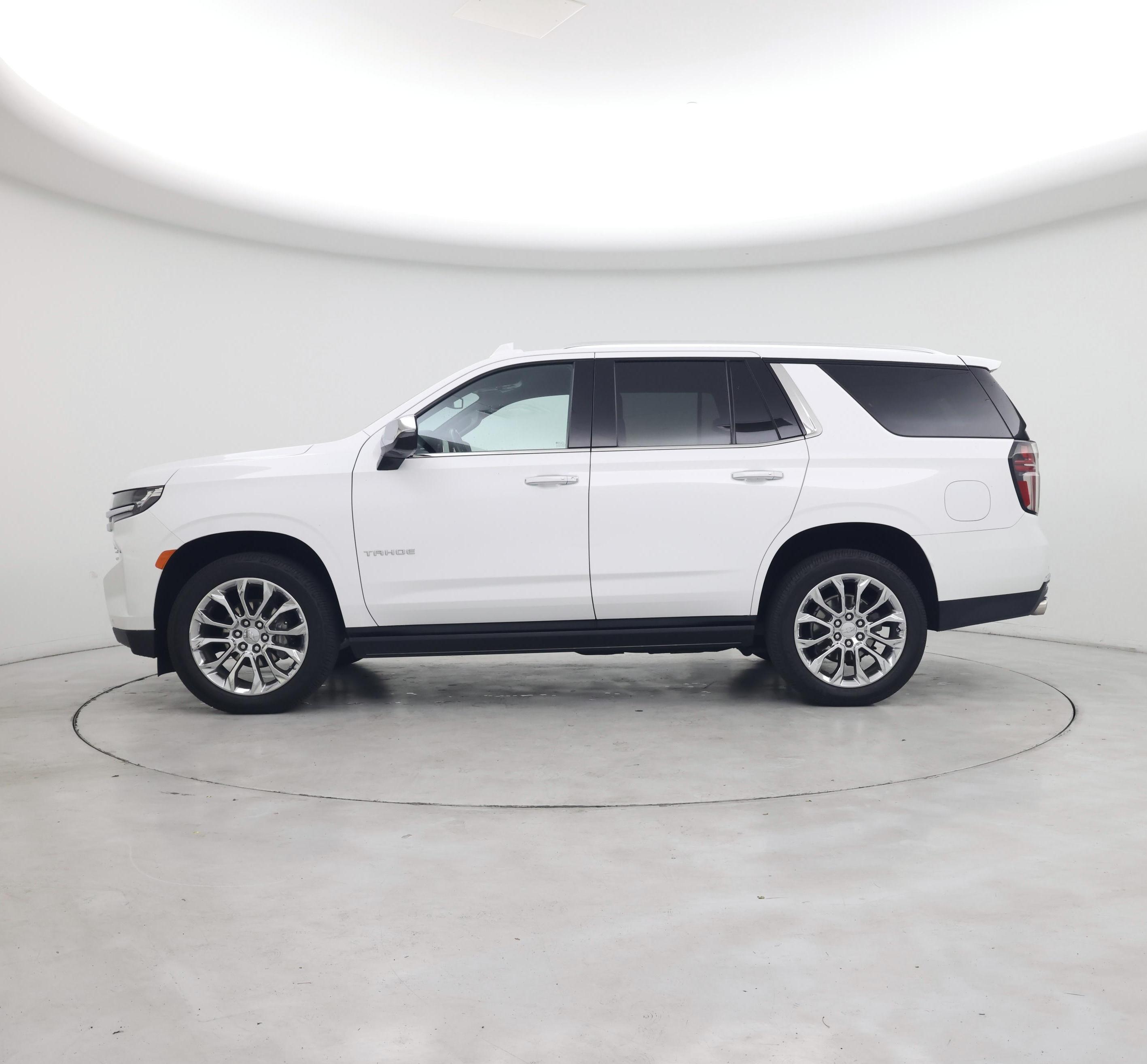 Thumbnail: 2022 Chevrolet Tahoe - 3