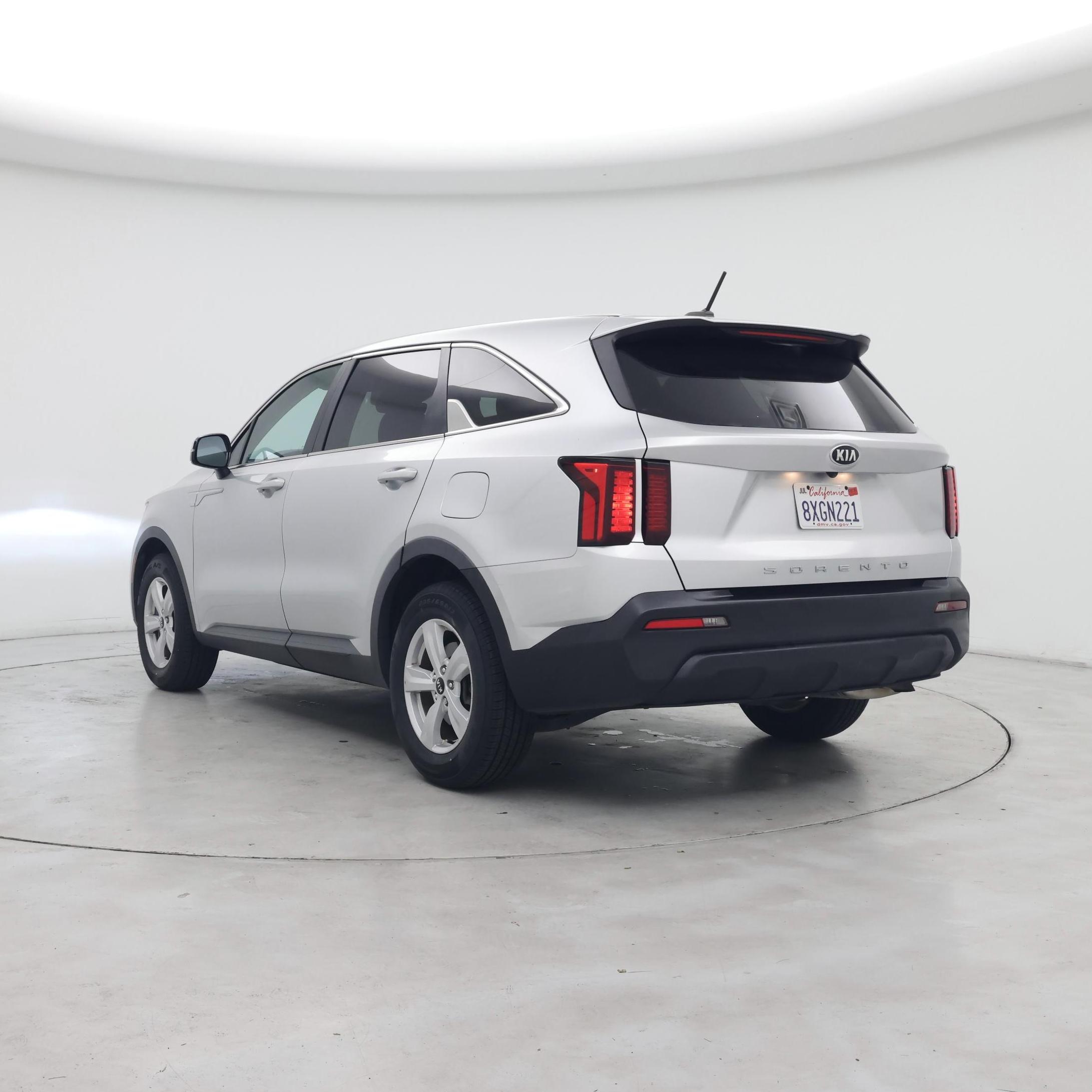 Thumbnail: 2021 Kia Sorento - 2