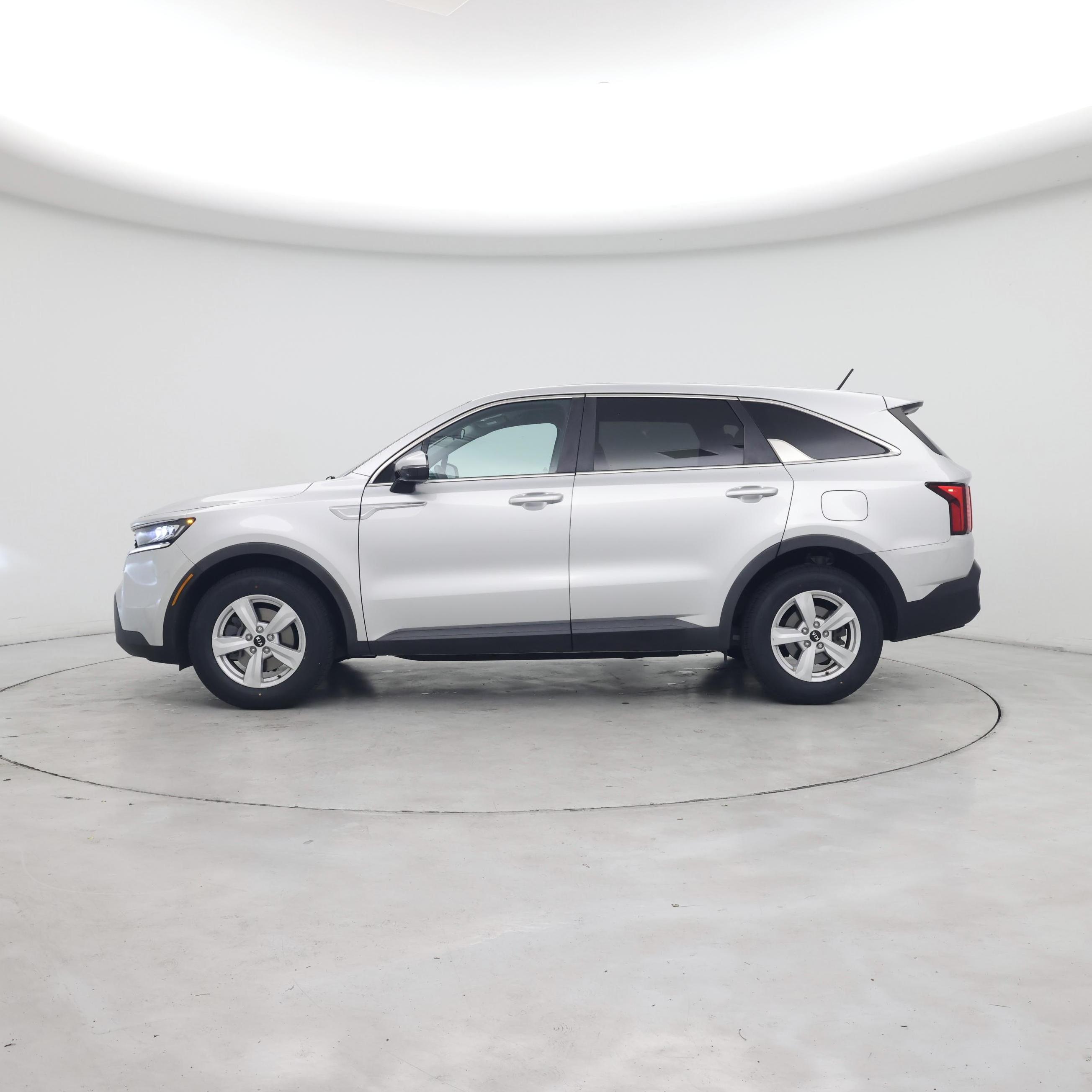 Thumbnail: 2021 Kia Sorento - 3