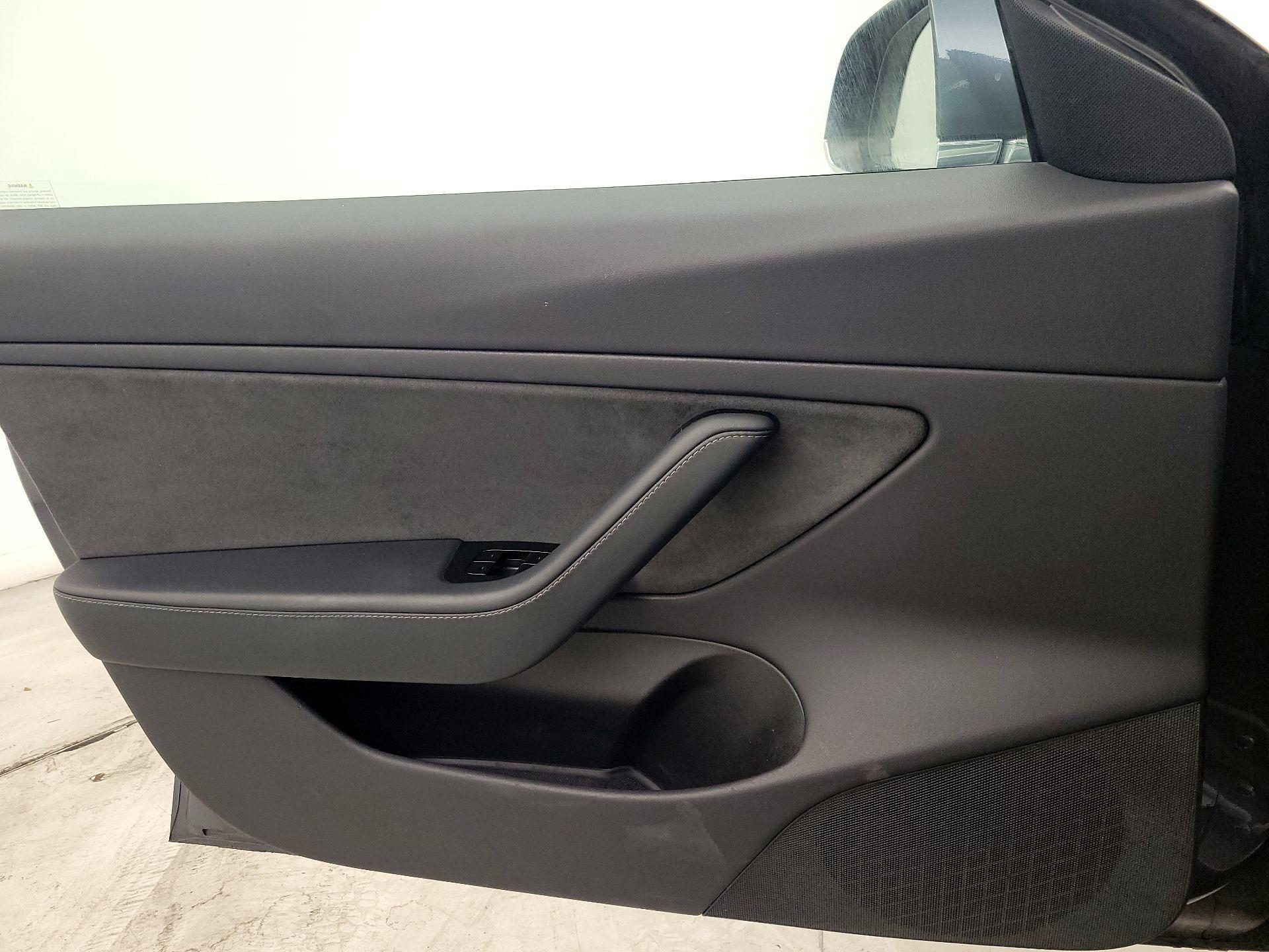 Thumbnail: 2019 Tesla Model 3 - 10