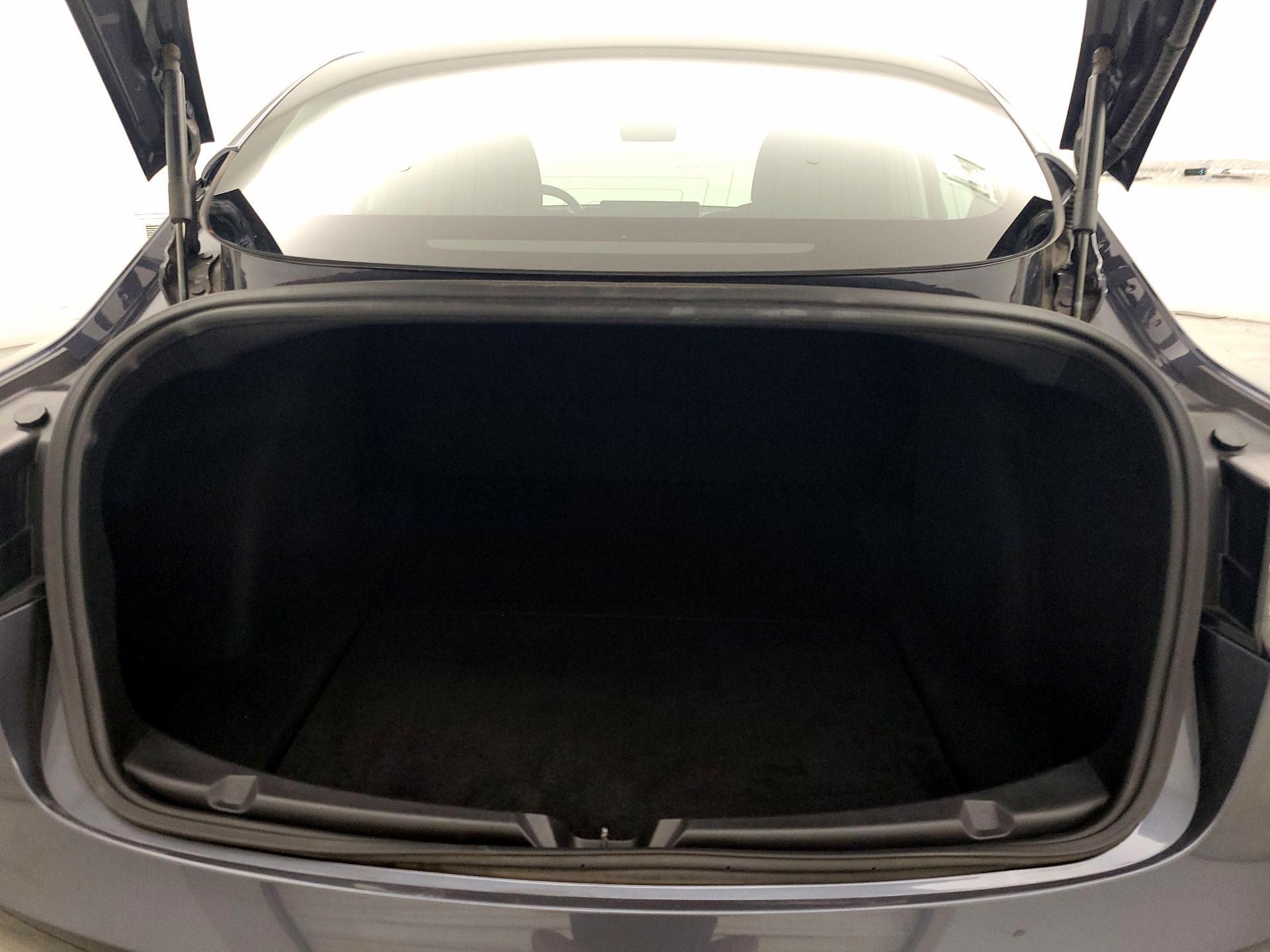 Thumbnail: 2019 Tesla Model 3 - 16