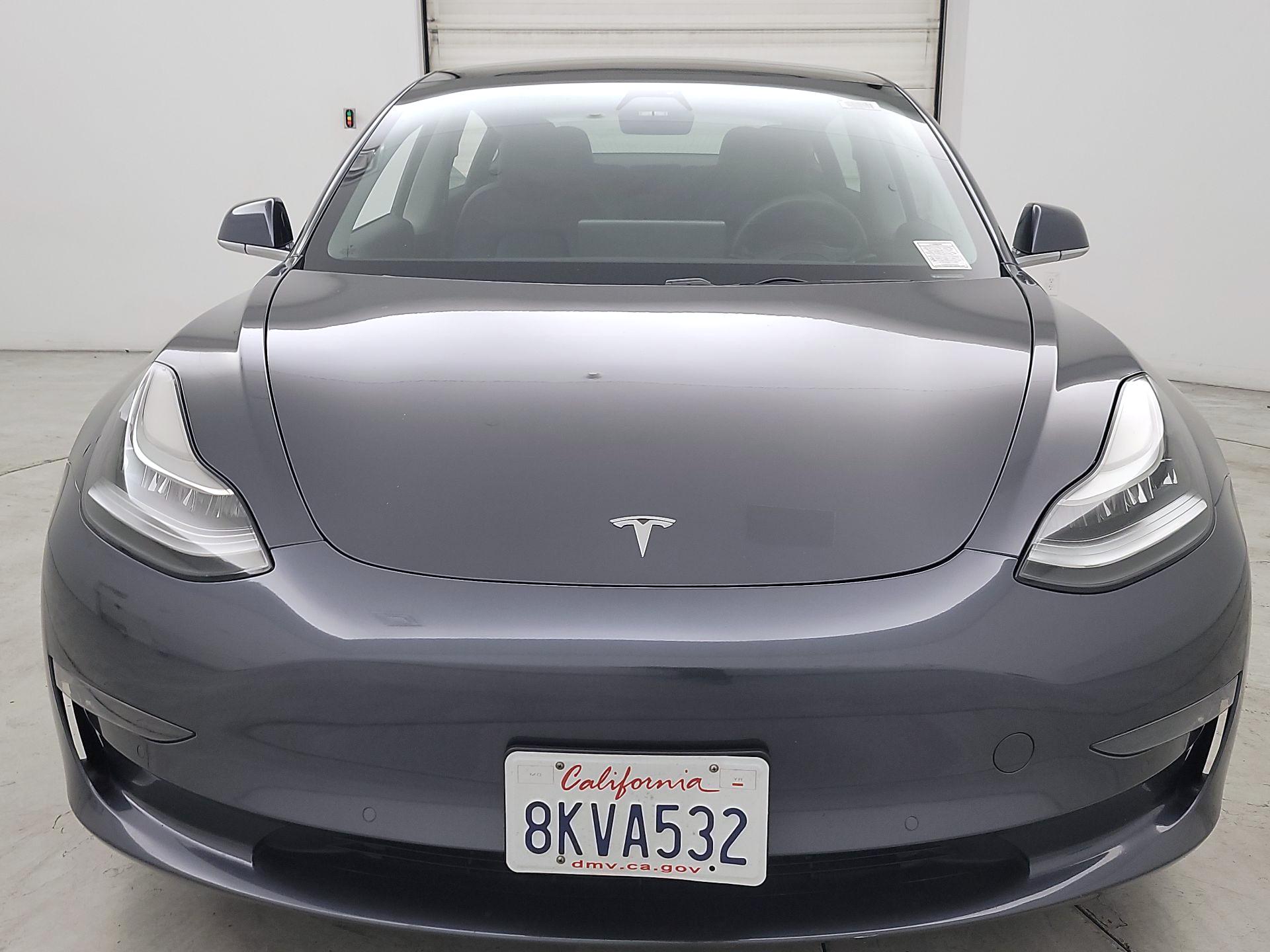 Thumbnail: 2019 Tesla Model 3 - 2