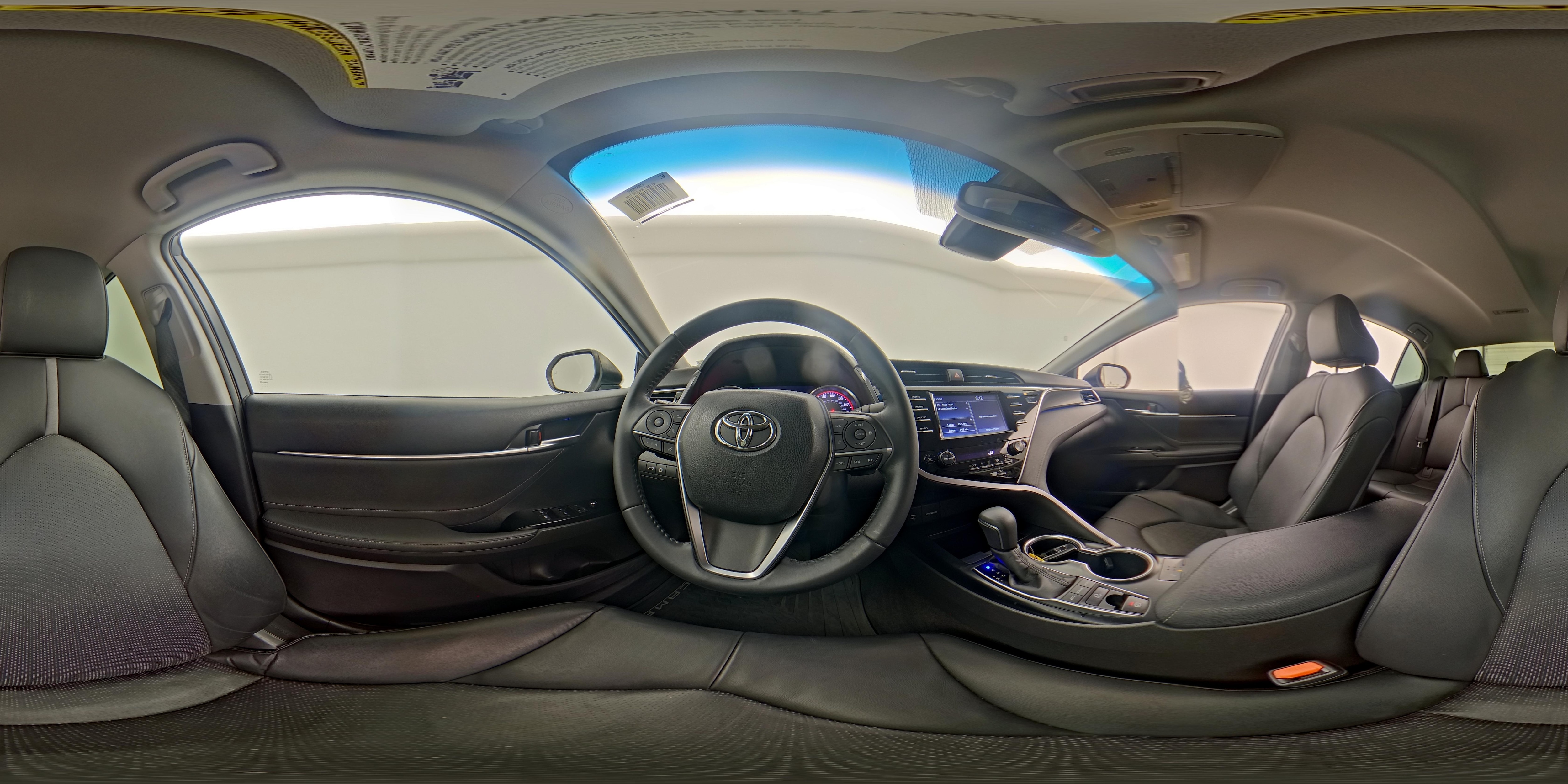 2018 Toyota Camry XSE - Photo 24