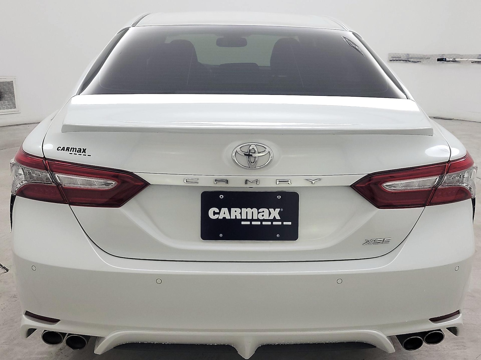 2018 Toyota Camry XSE - Photo 6
