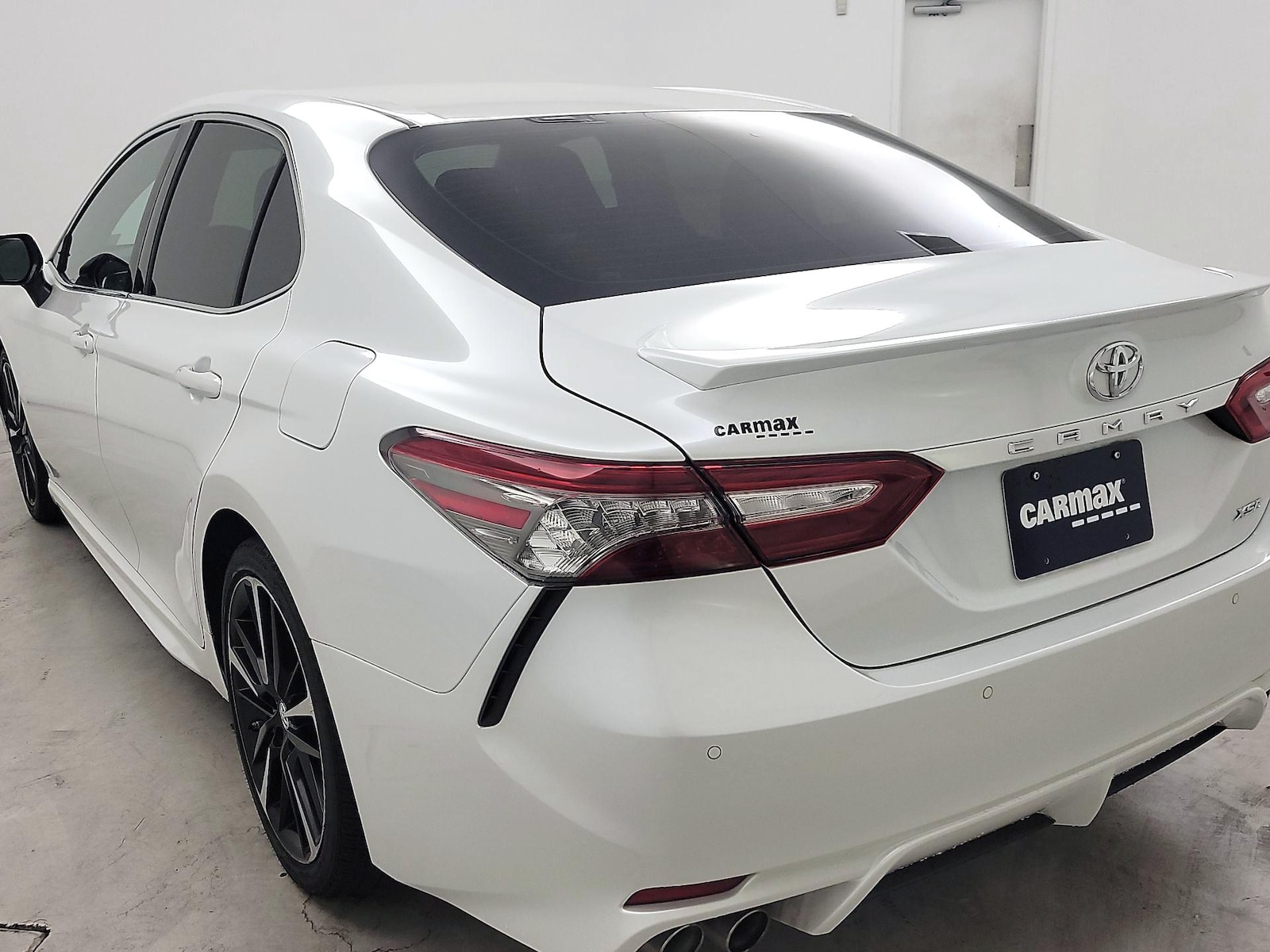 2018 Toyota Camry XSE - Photo 7