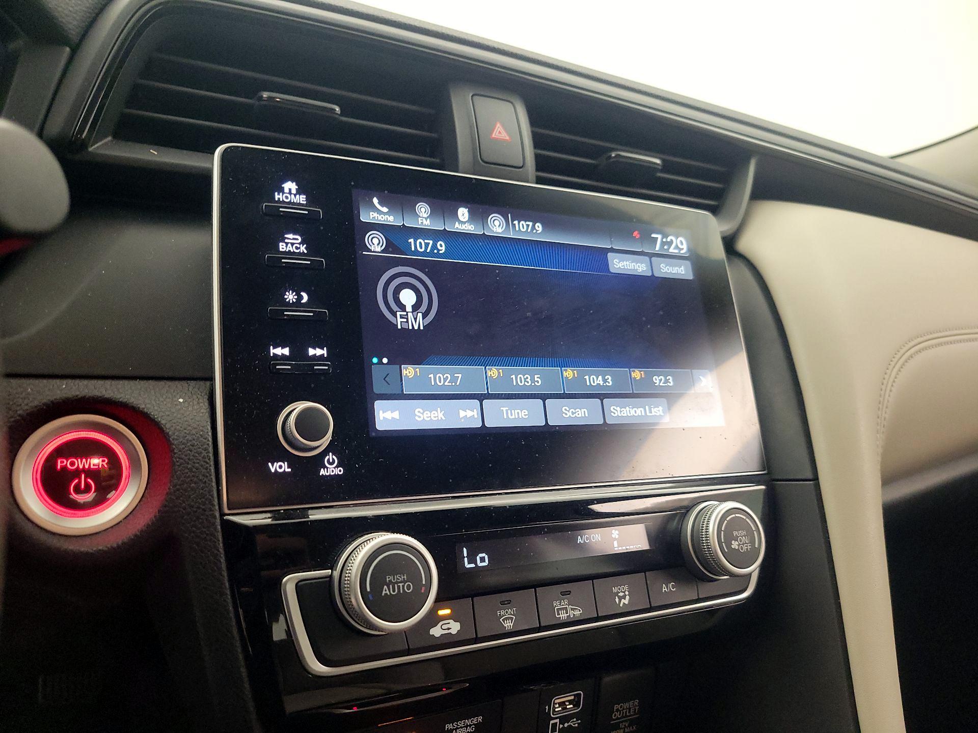 Thumbnail: 2019 Honda Insight - 15