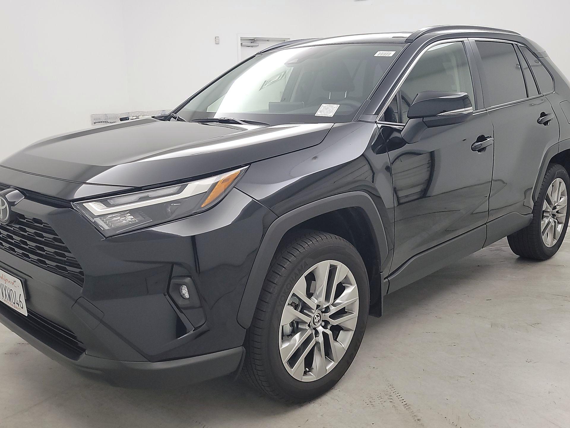 Thumbnail: 2025 Toyota RAV4 - 3