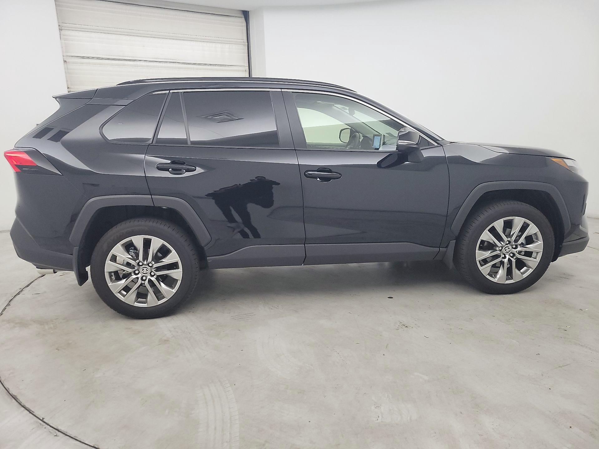 Thumbnail: 2025 Toyota RAV4 - 4
