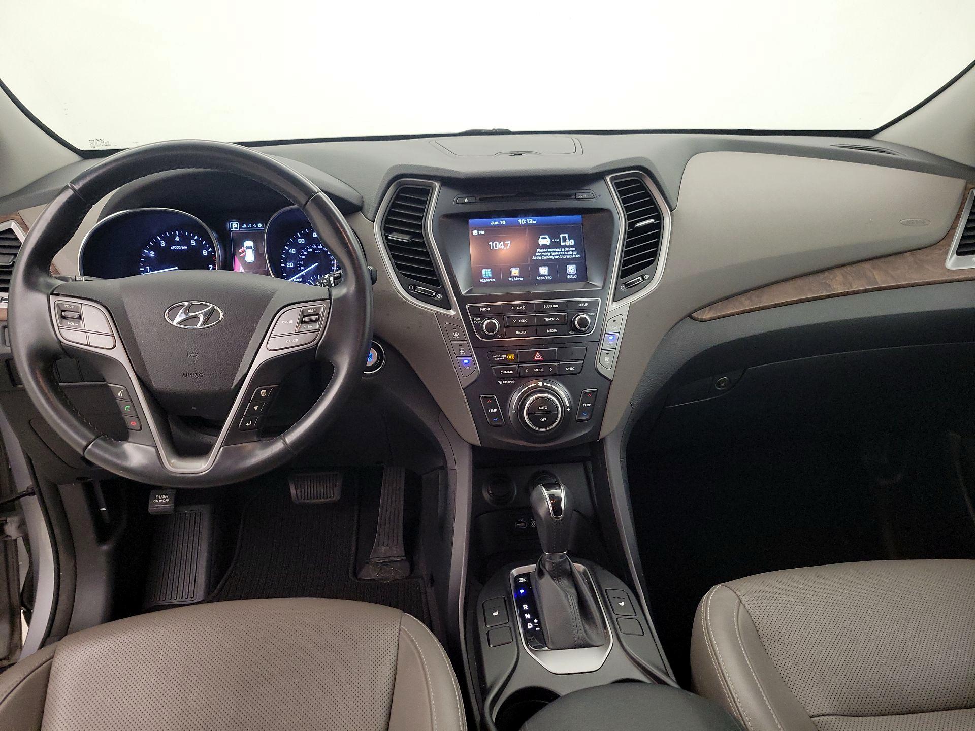 Thumbnail: 2017 Hyundai Santa Fe - 9