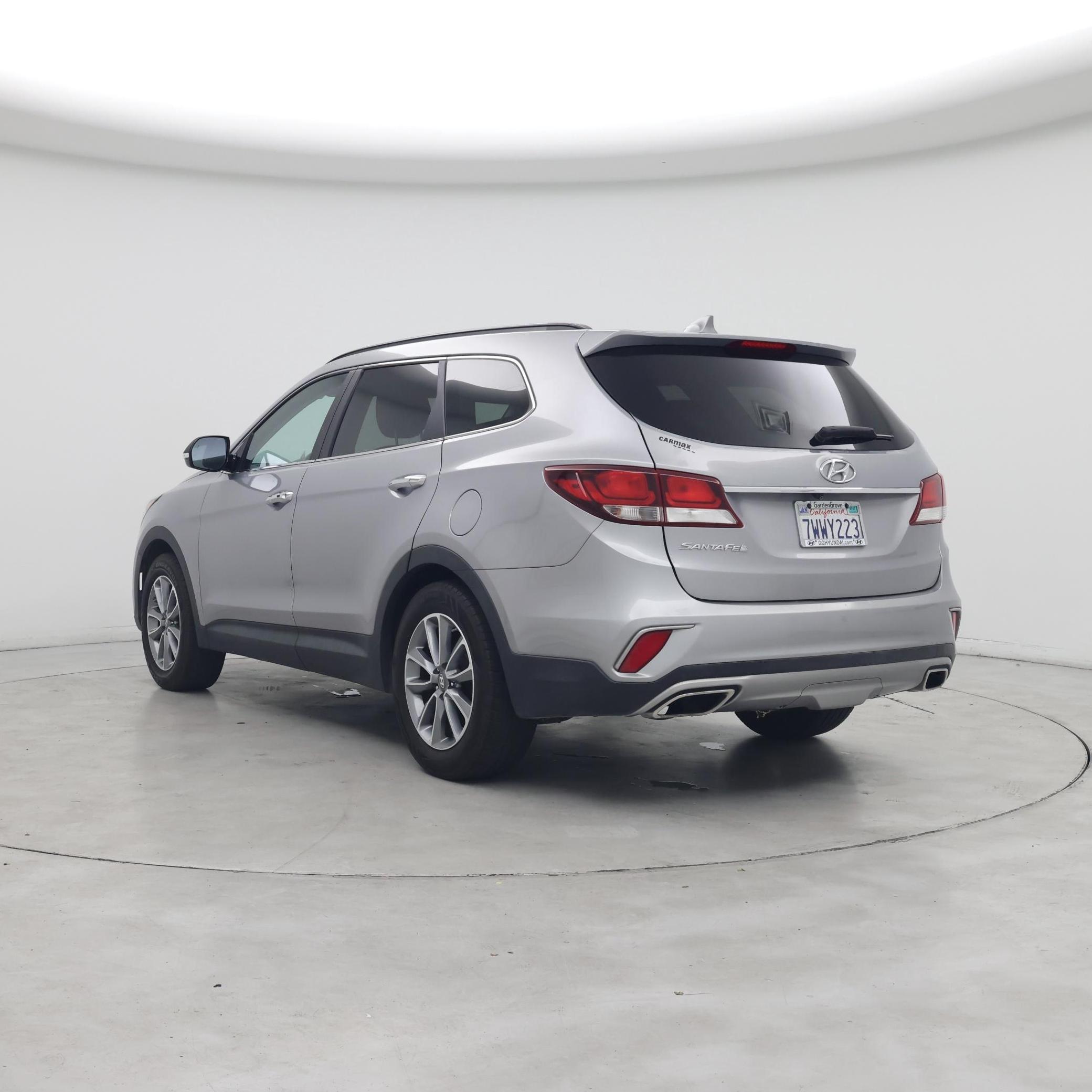 Thumbnail: 2017 Hyundai Santa Fe - 2