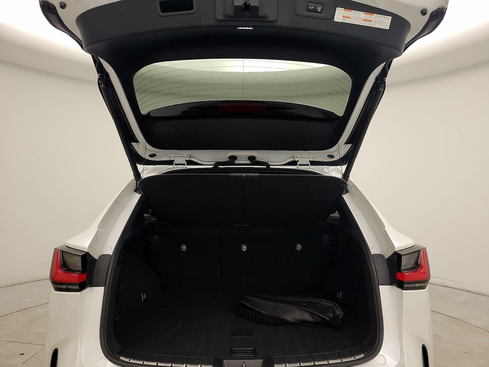 2022 Lexus NX Hybrid 350h - Photo 22