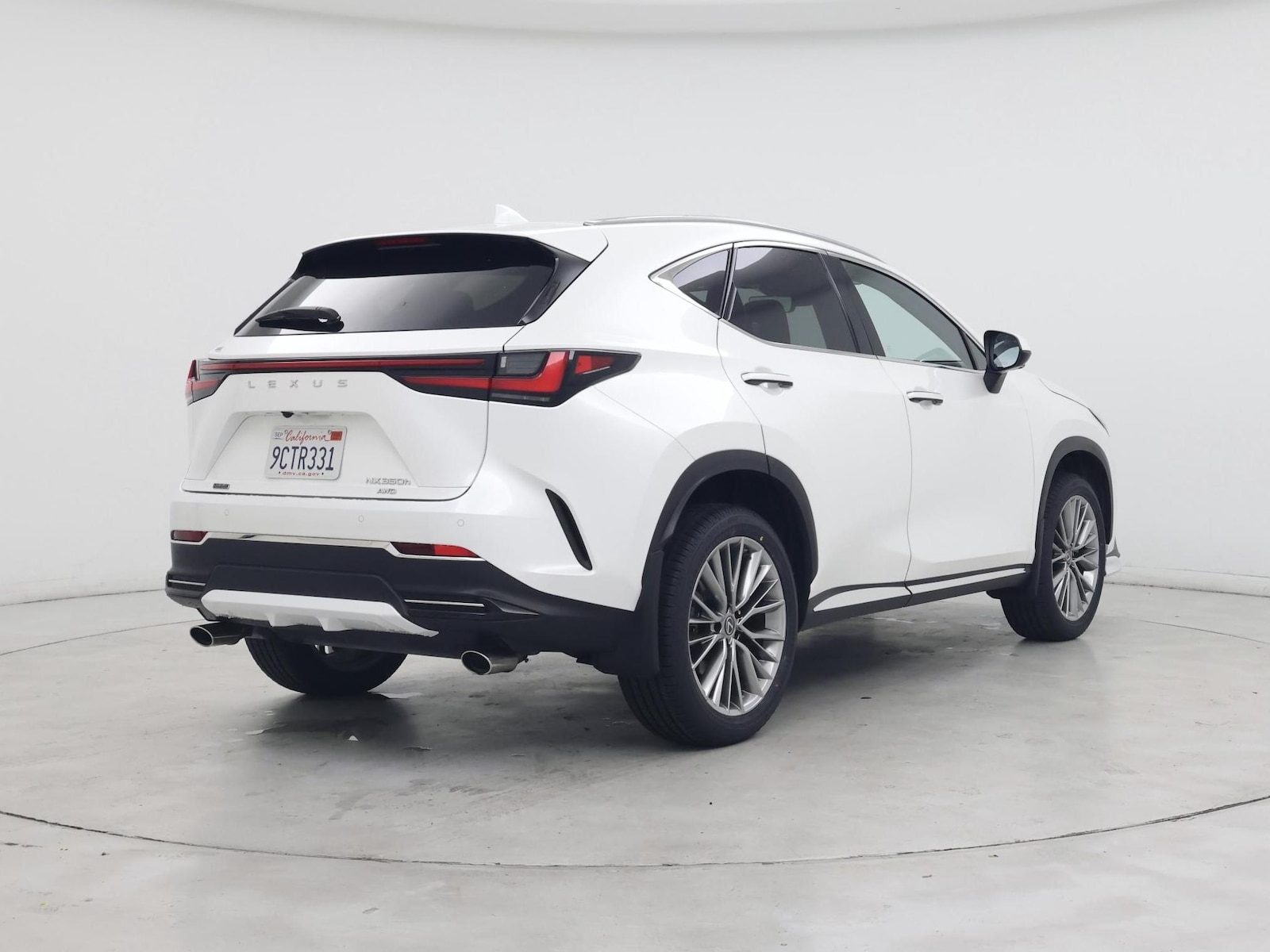 2022 Lexus NX Hybrid 350h - Photo 9