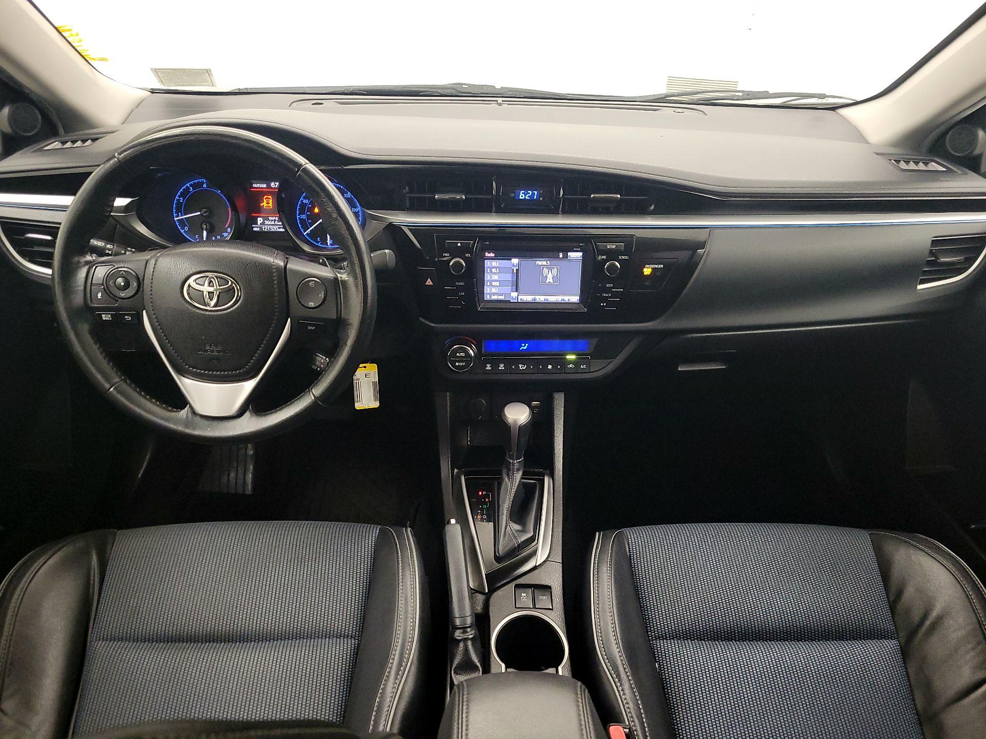 Thumbnail: 2015 Toyota Corolla - 9