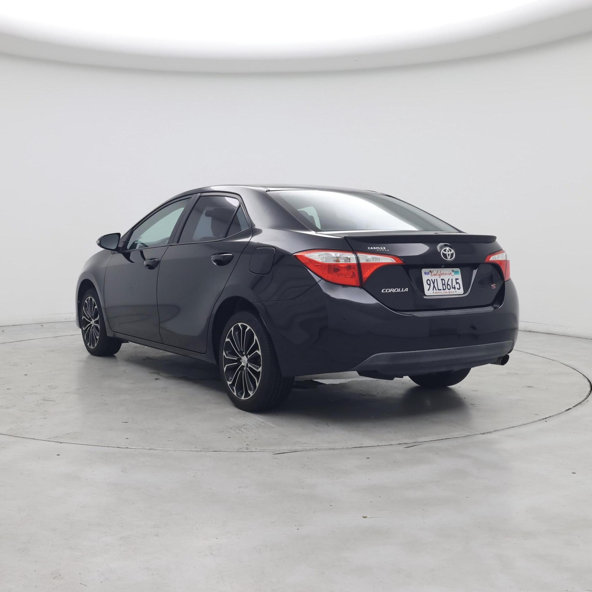 Thumbnail: 2015 Toyota Corolla - 2