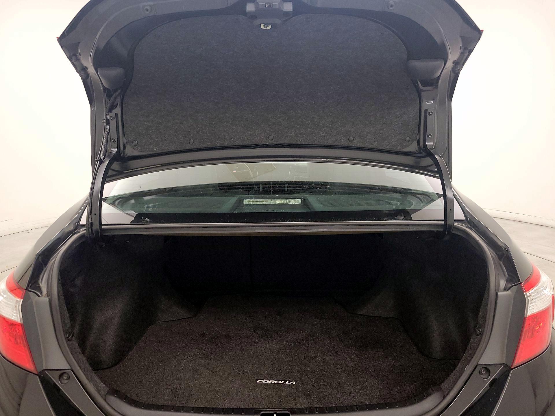 Thumbnail: 2015 Toyota Corolla - 20