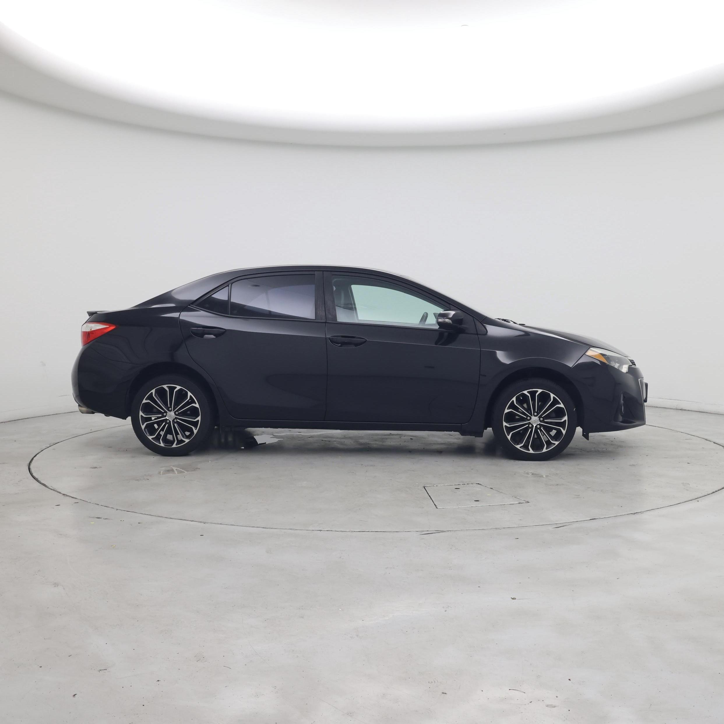 Thumbnail: 2015 Toyota Corolla - 7