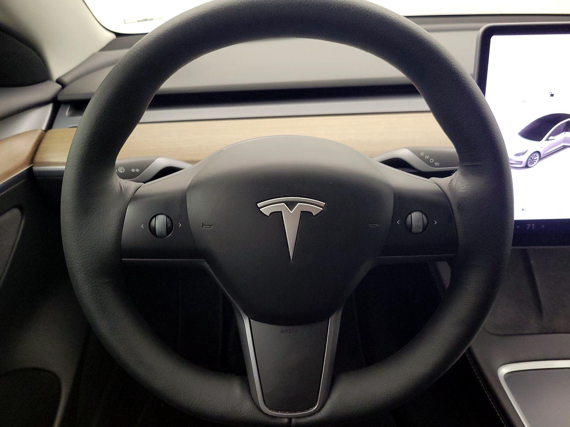 Thumbnail: 2022 Tesla Model 3 - 10