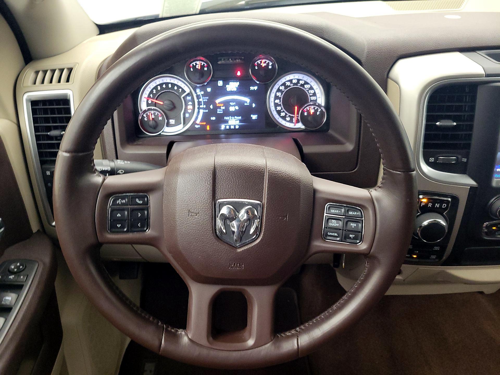 Thumbnail: 2019 RAM 1500 Classic - 10