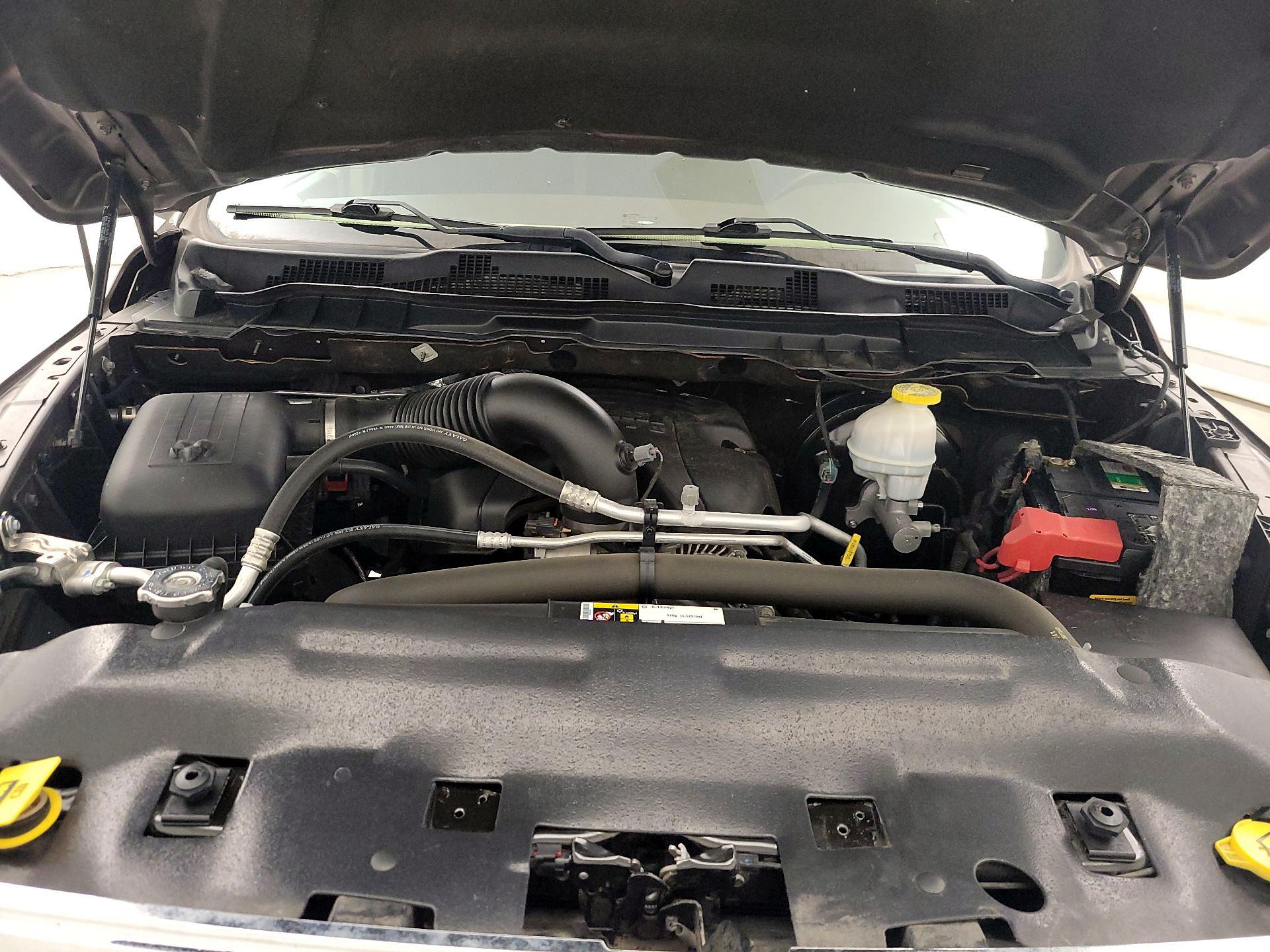 Thumbnail: 2019 RAM 1500 Classic - 20