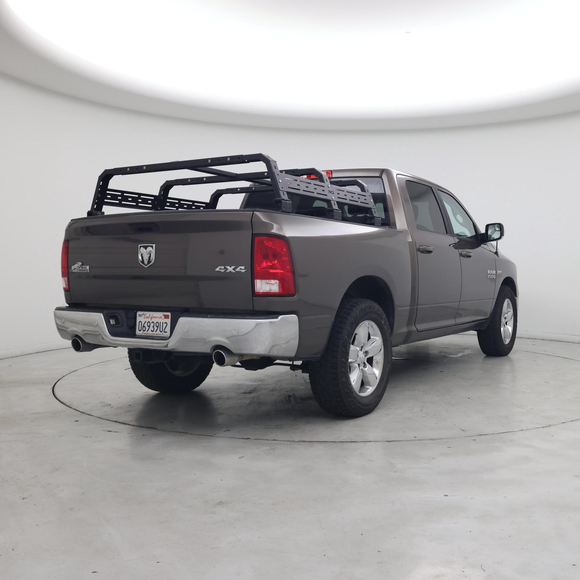 Thumbnail: 2019 RAM 1500 Classic - 8