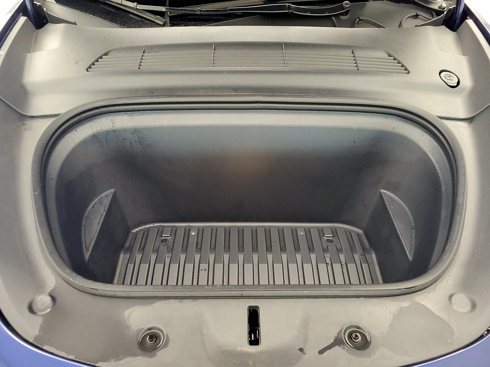 Thumbnail: 2024 Tesla Model Y - 18