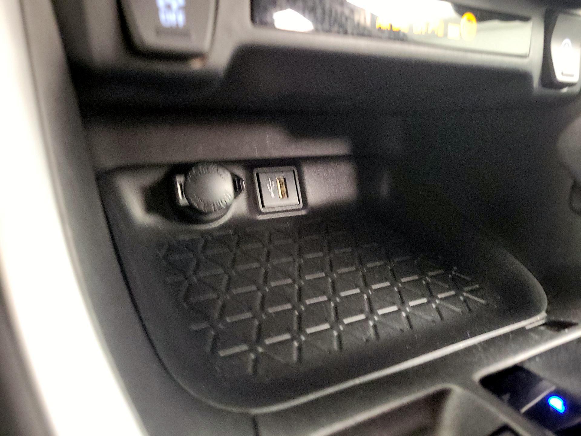 Thumbnail: 2023 Toyota RAV4 - 18
