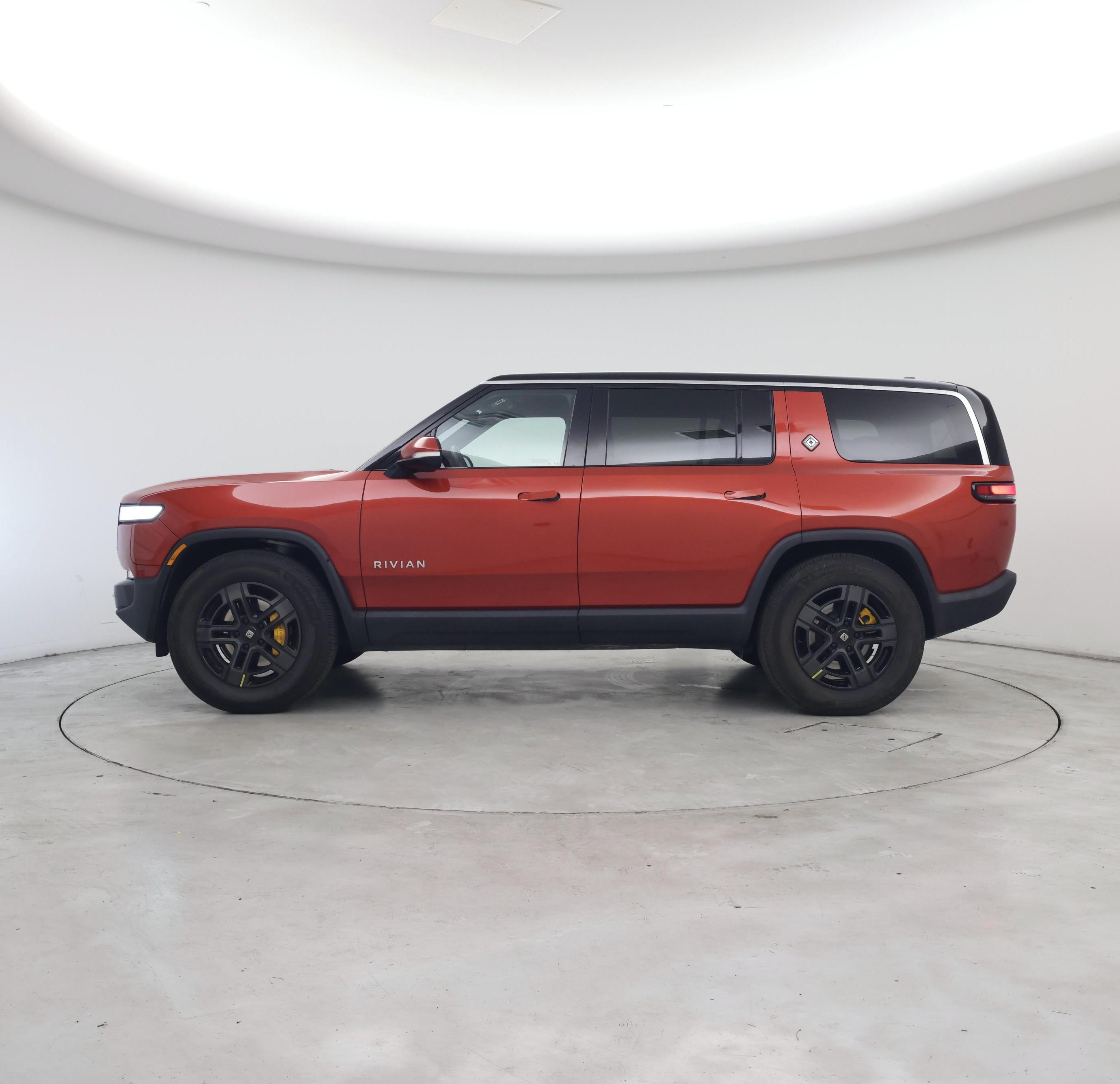 Thumbnail: 2023 Rivian R1S - 3