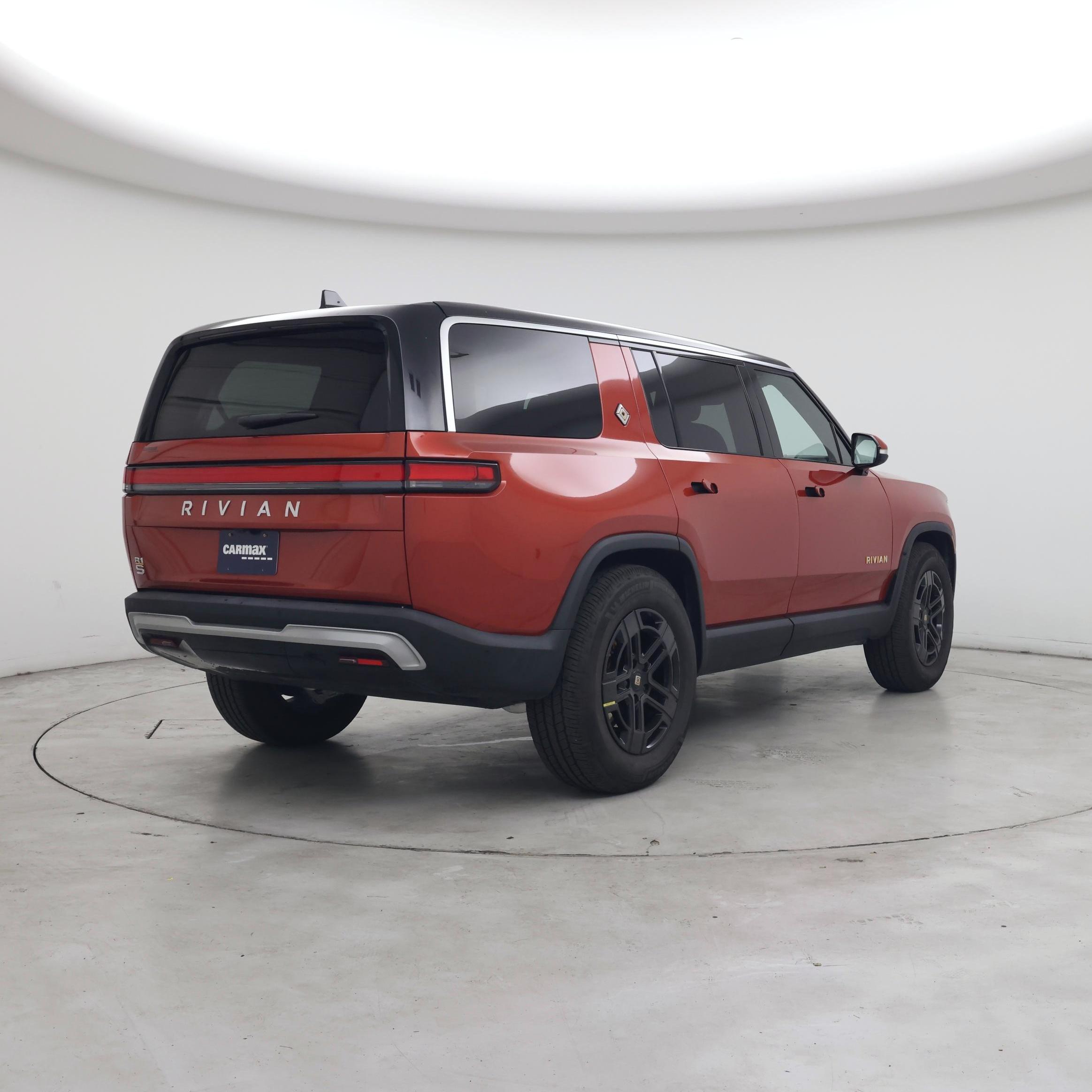 Thumbnail: 2023 Rivian R1S - 8