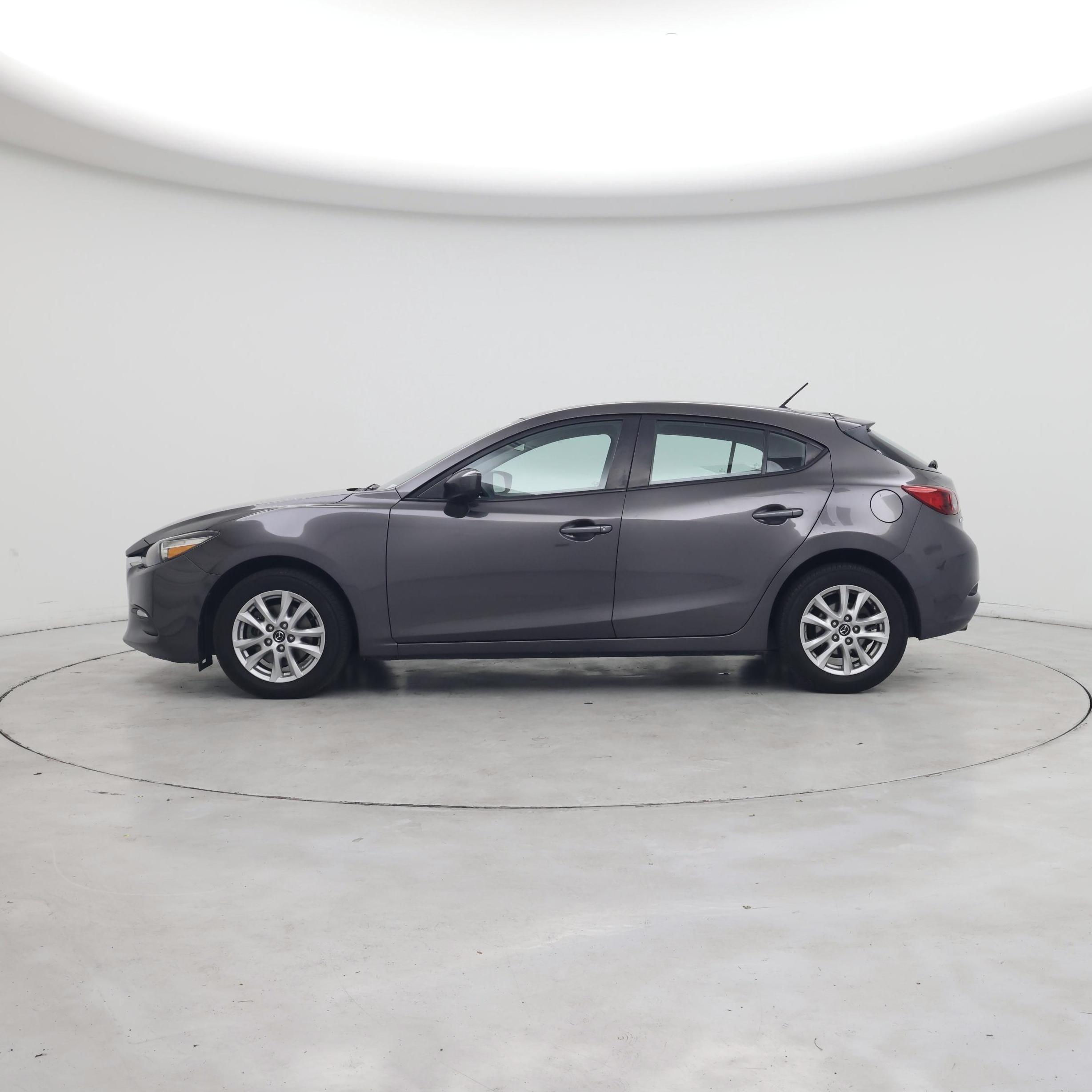 Thumbnail: 2018 Mazda Mazda3 - 3