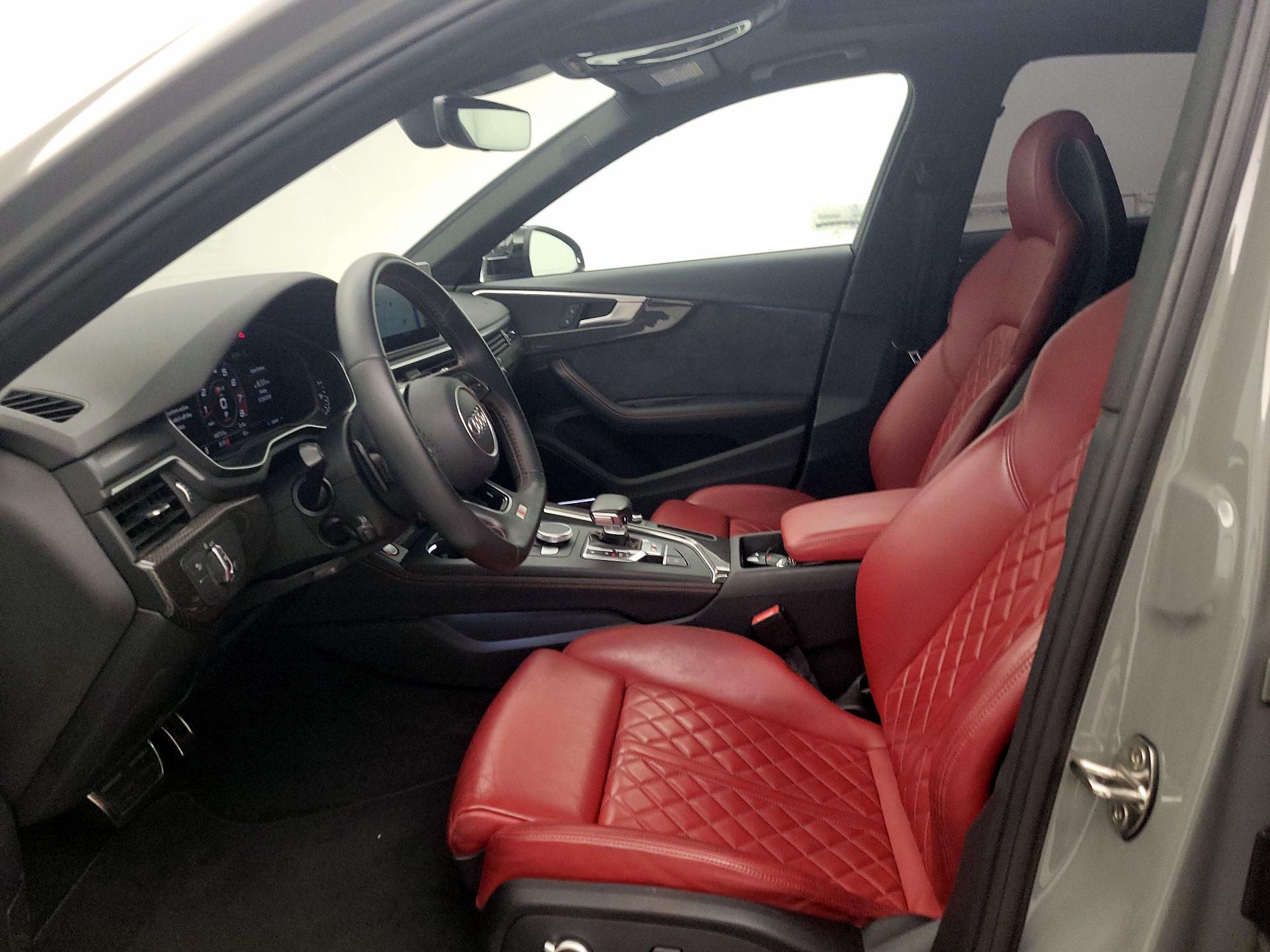 Thumbnail: 2019 Audi S4 - 11