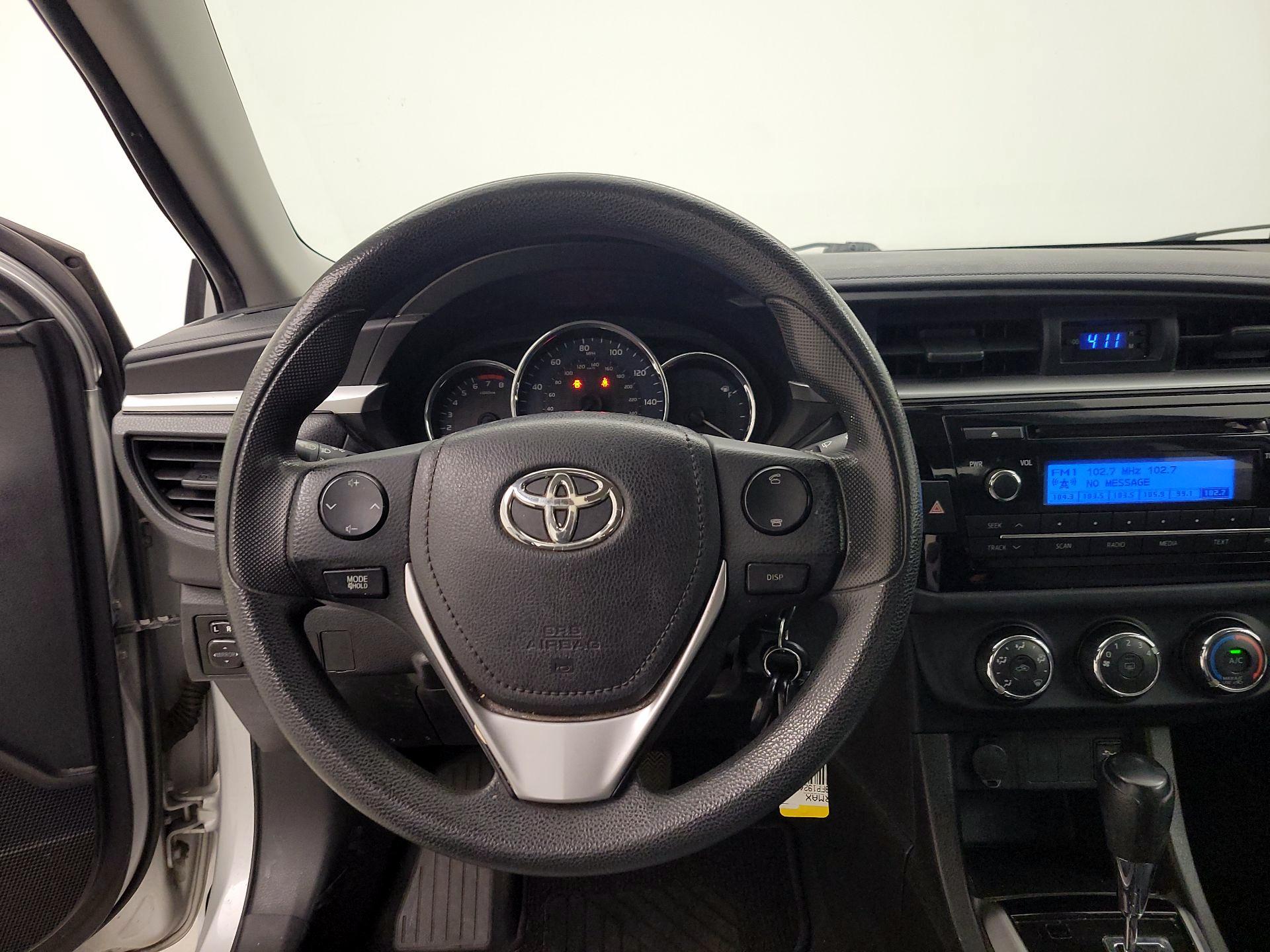 Thumbnail: 2015 Toyota Corolla - 10