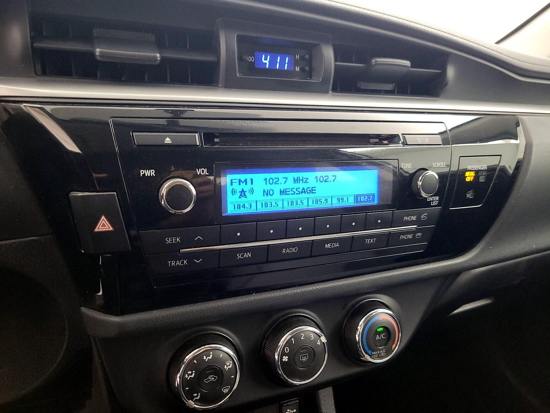 Thumbnail: 2015 Toyota Corolla - 14