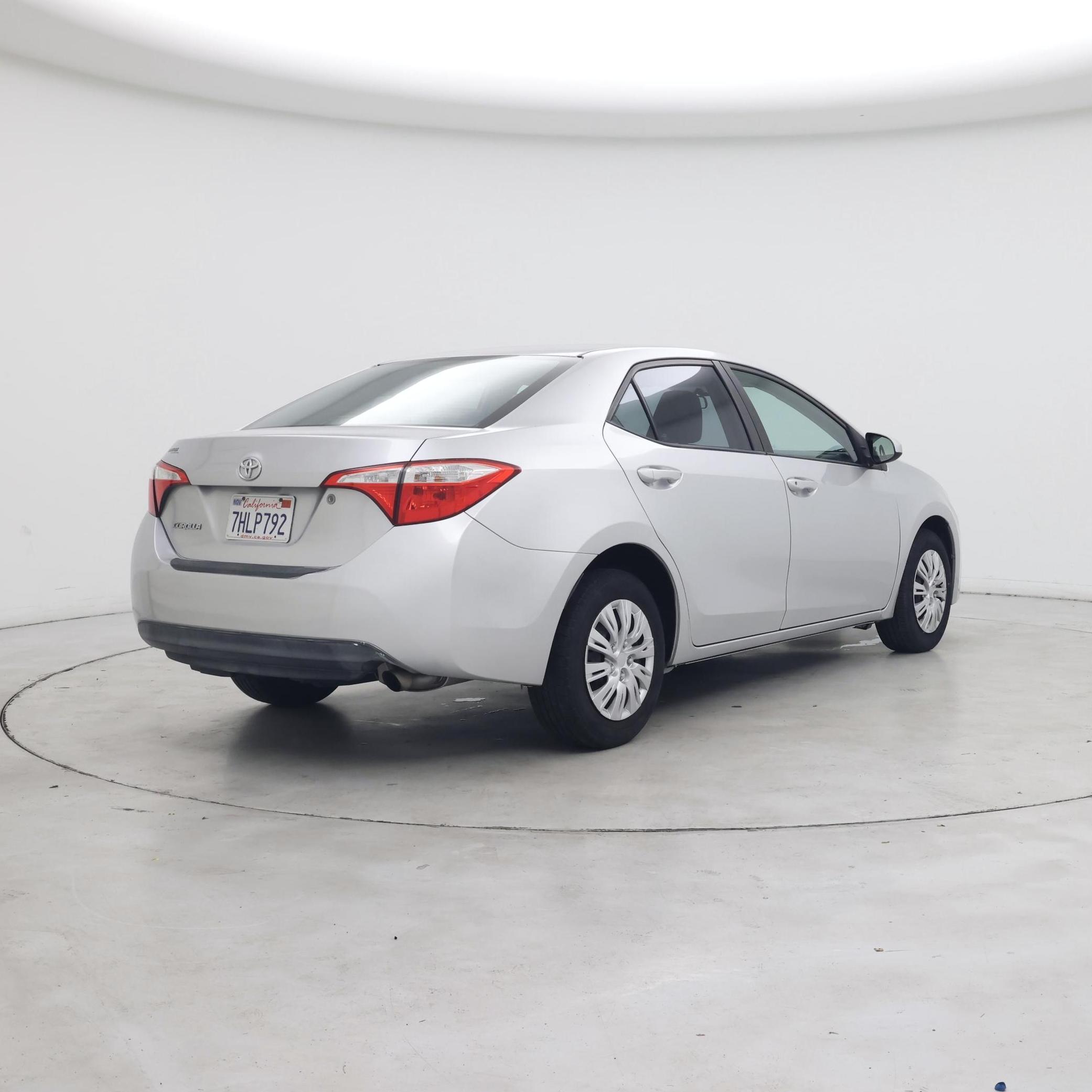 Thumbnail: 2015 Toyota Corolla - 8