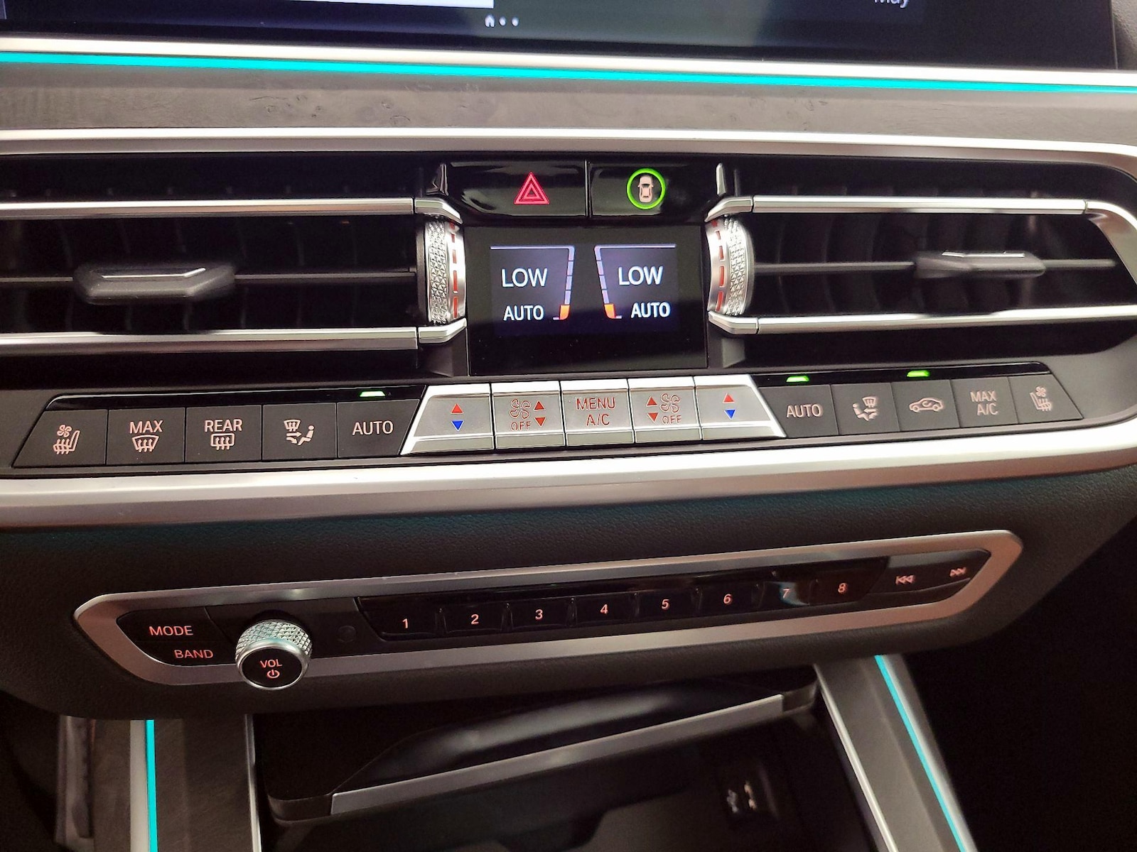 2022 BMW X7 M50i - Photo 18