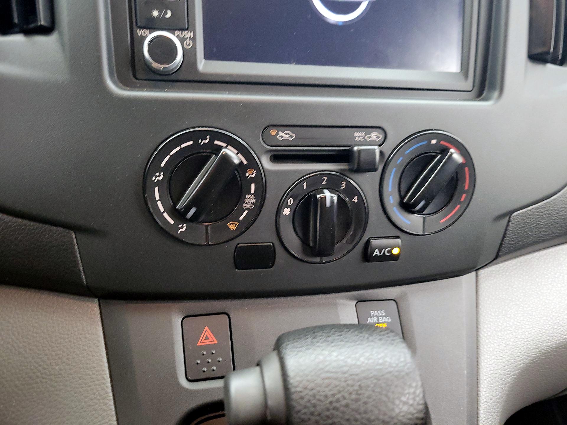 Thumbnail: 2020 Nissan NV200 - 16