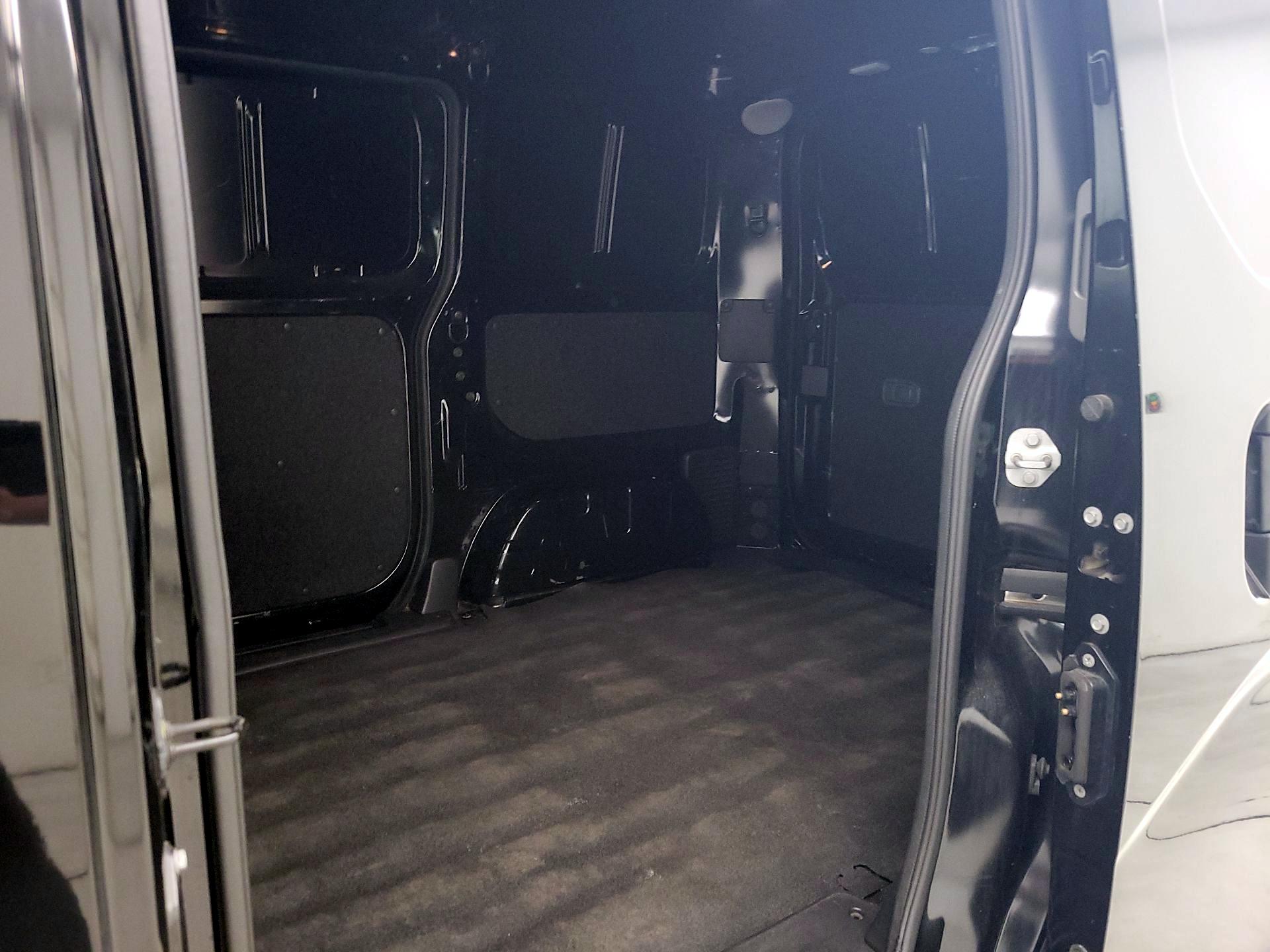 Thumbnail: 2020 Nissan NV200 - 19